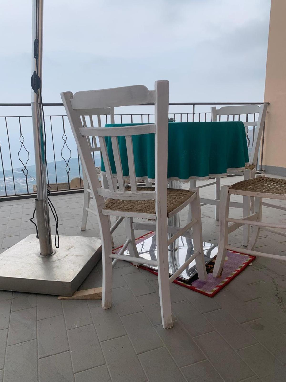 Deluxe Double Room with Sea View - Photo 2