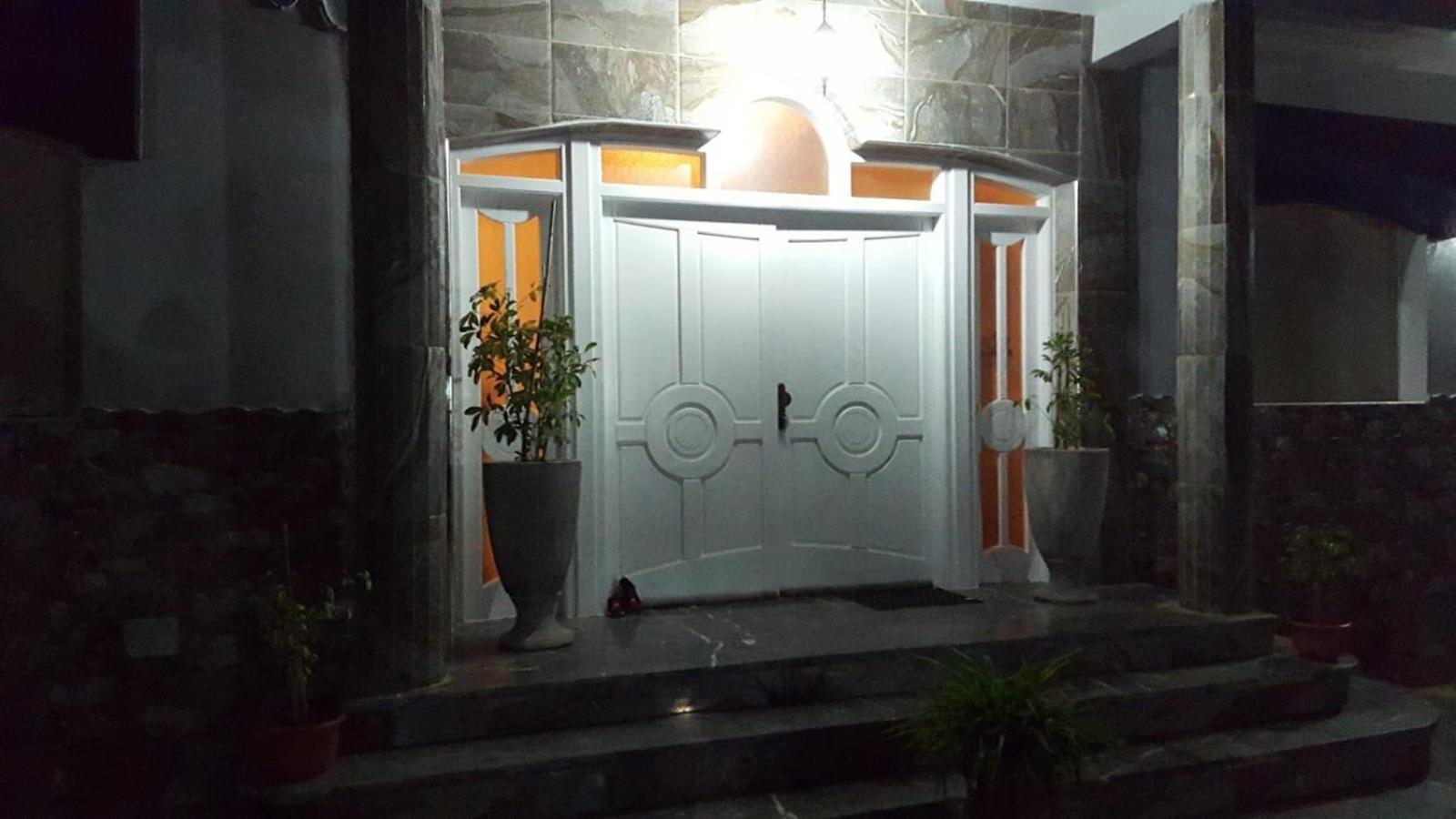 Villa photo 2