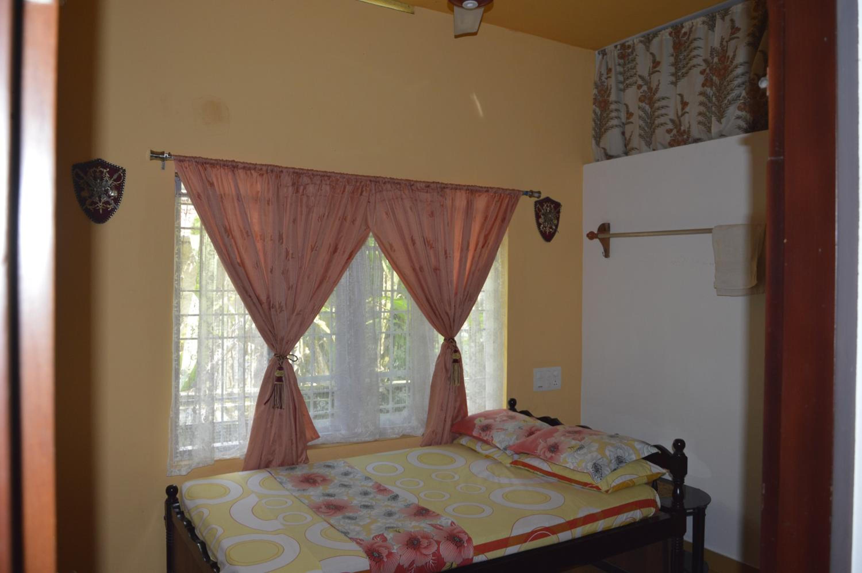 Standard Double Room with Fan photo 1
