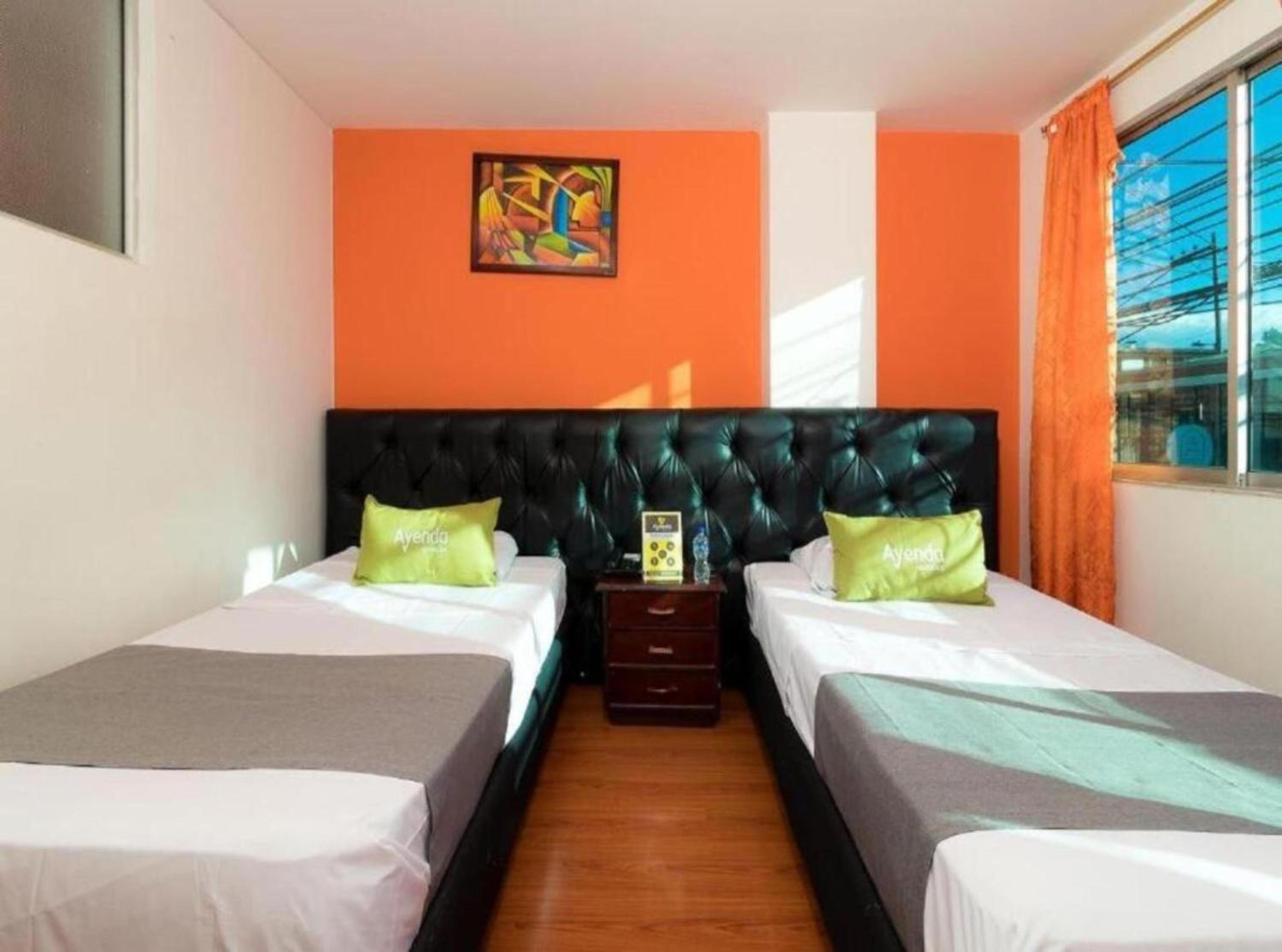 Twin Room With Private External Bathroom