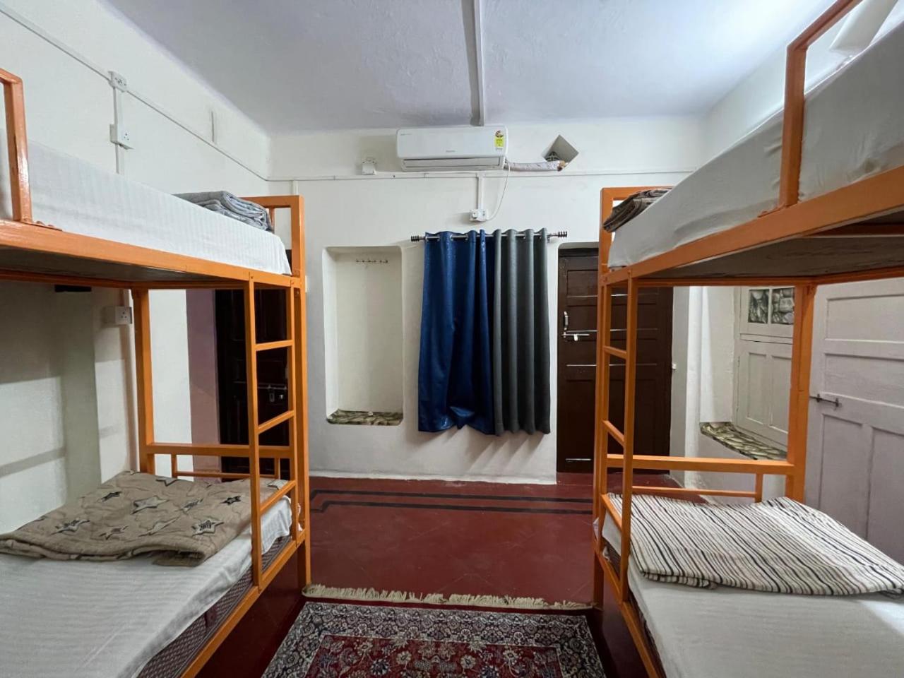 Bed in 4-Bed Mixed Dormitory Room photo 1