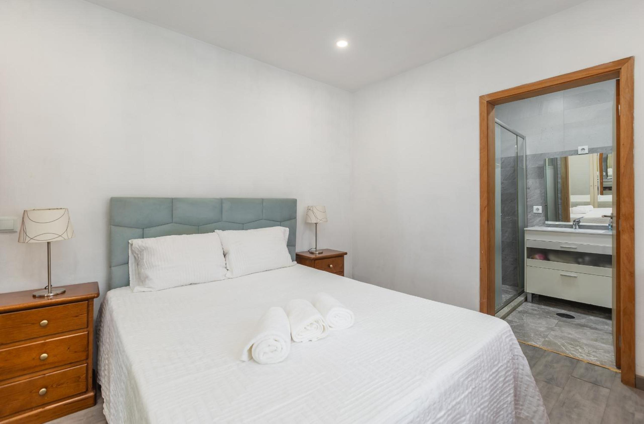 One-Bedroom House photo 1