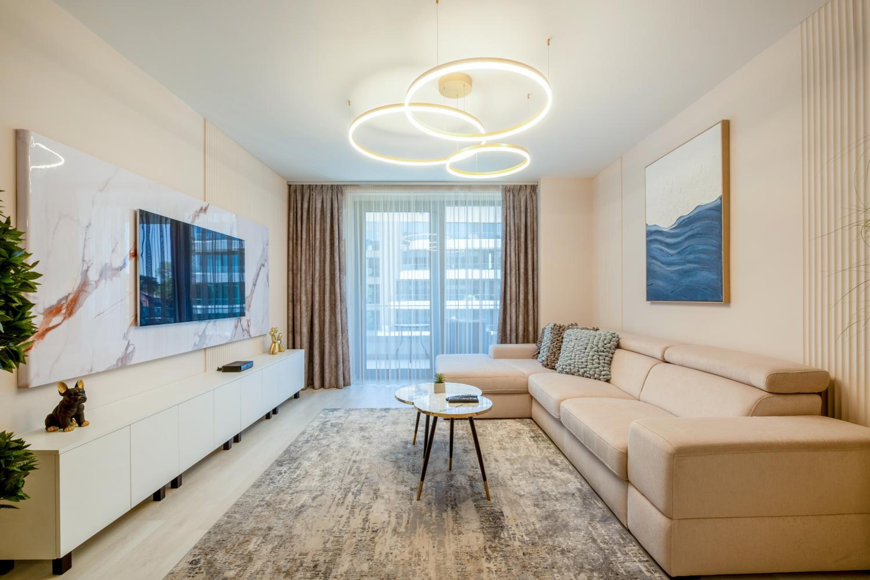 Two-Bedroom Apartment with Lake View photo 1