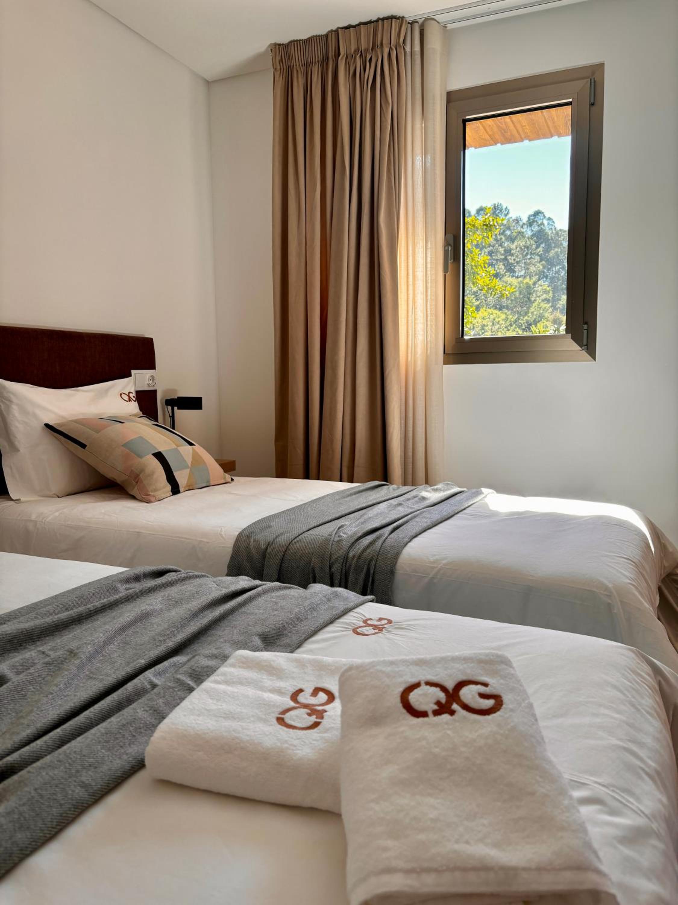 Deluxe Twin Room