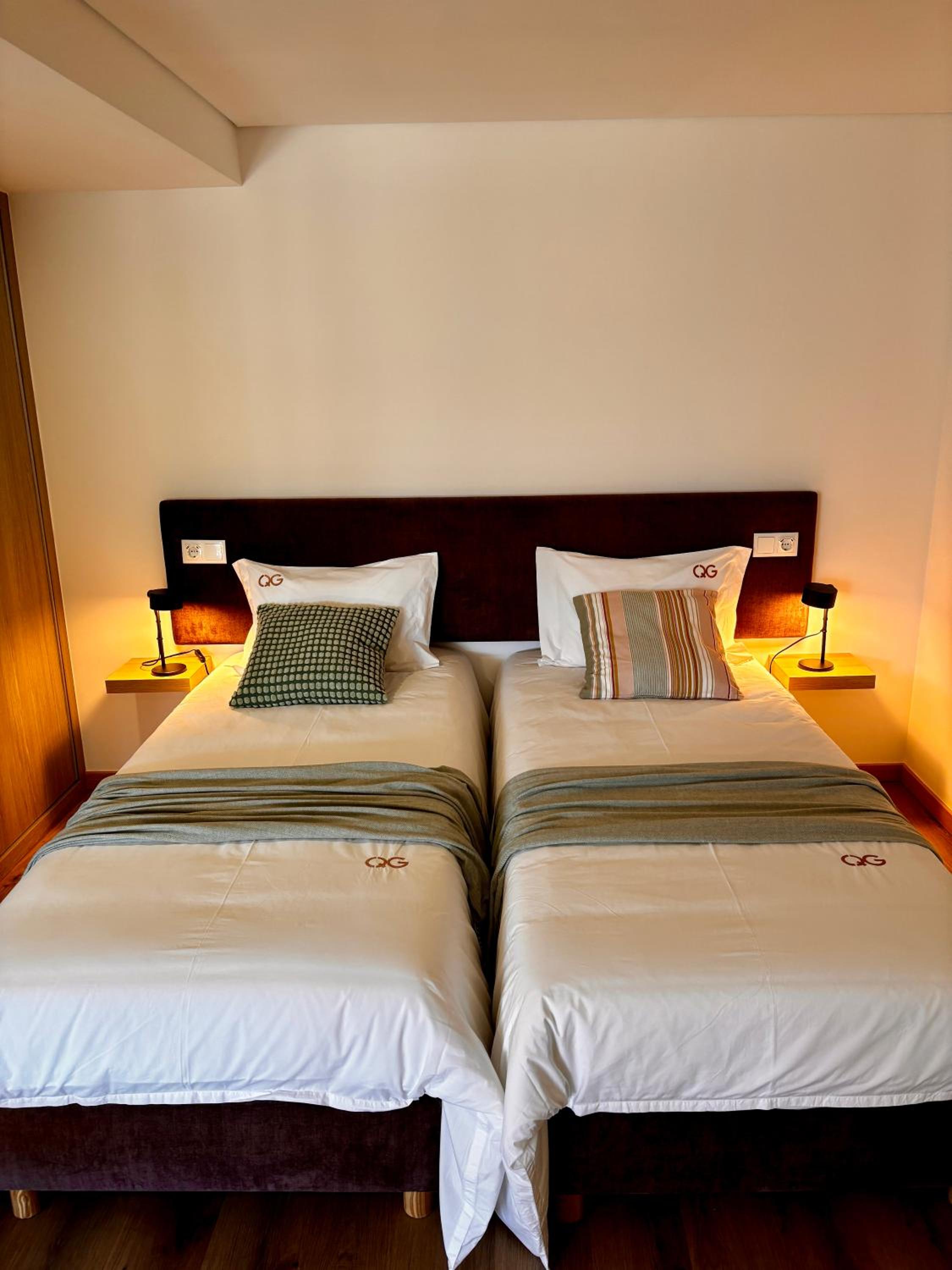 Twin Room with Mountain View