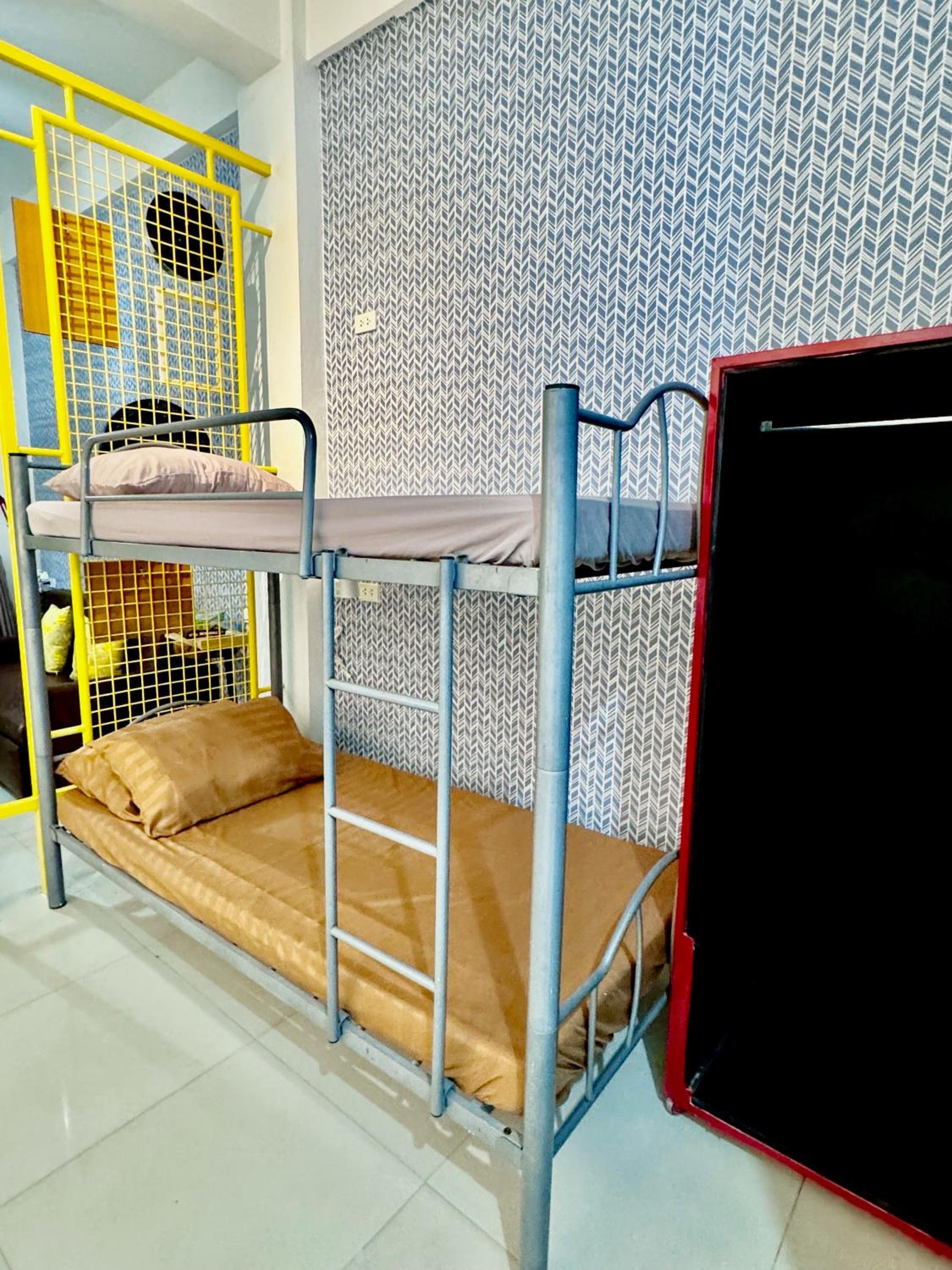 Studio Apartment photo 2