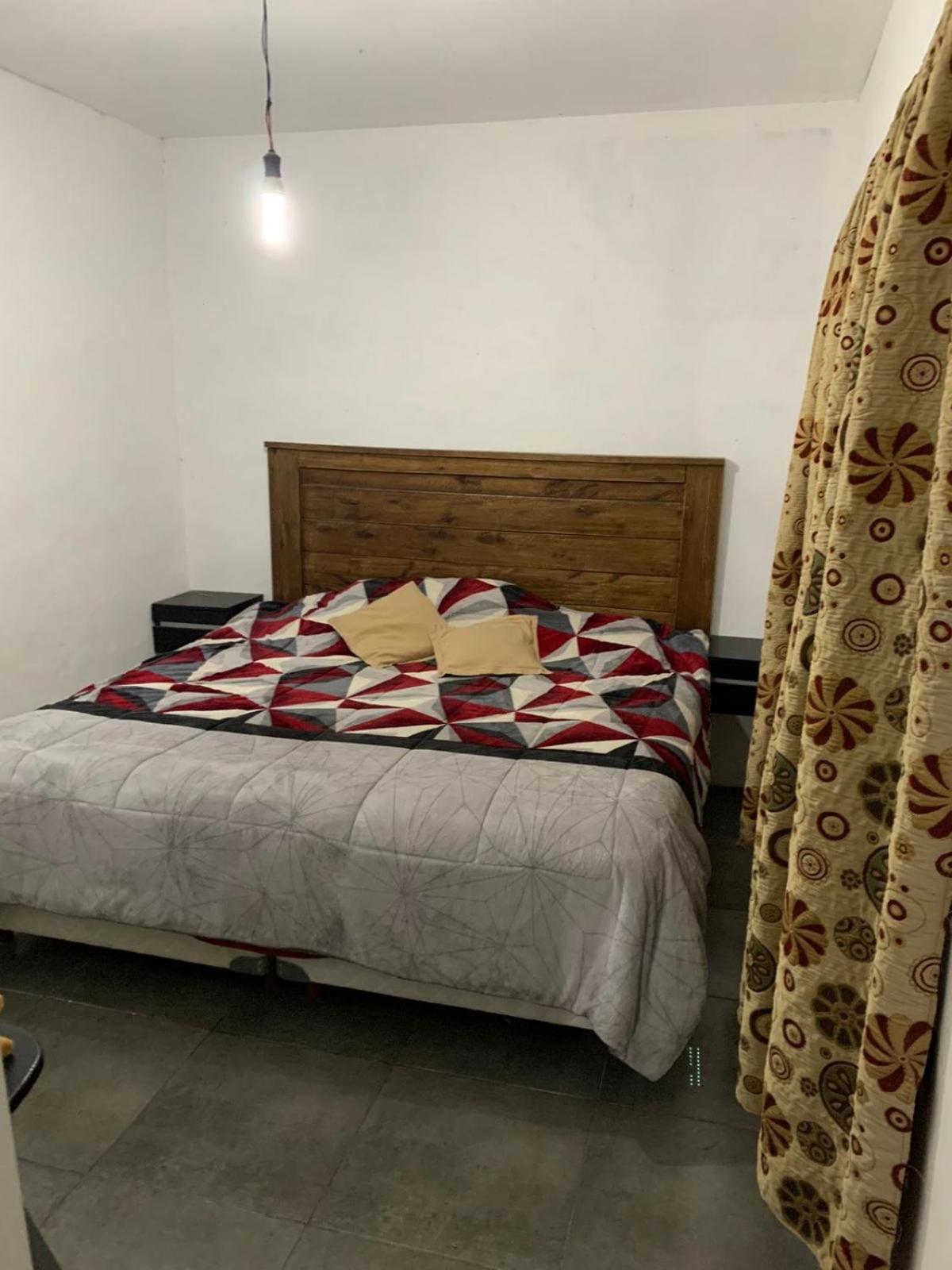 One-Bedroom House photo 1
