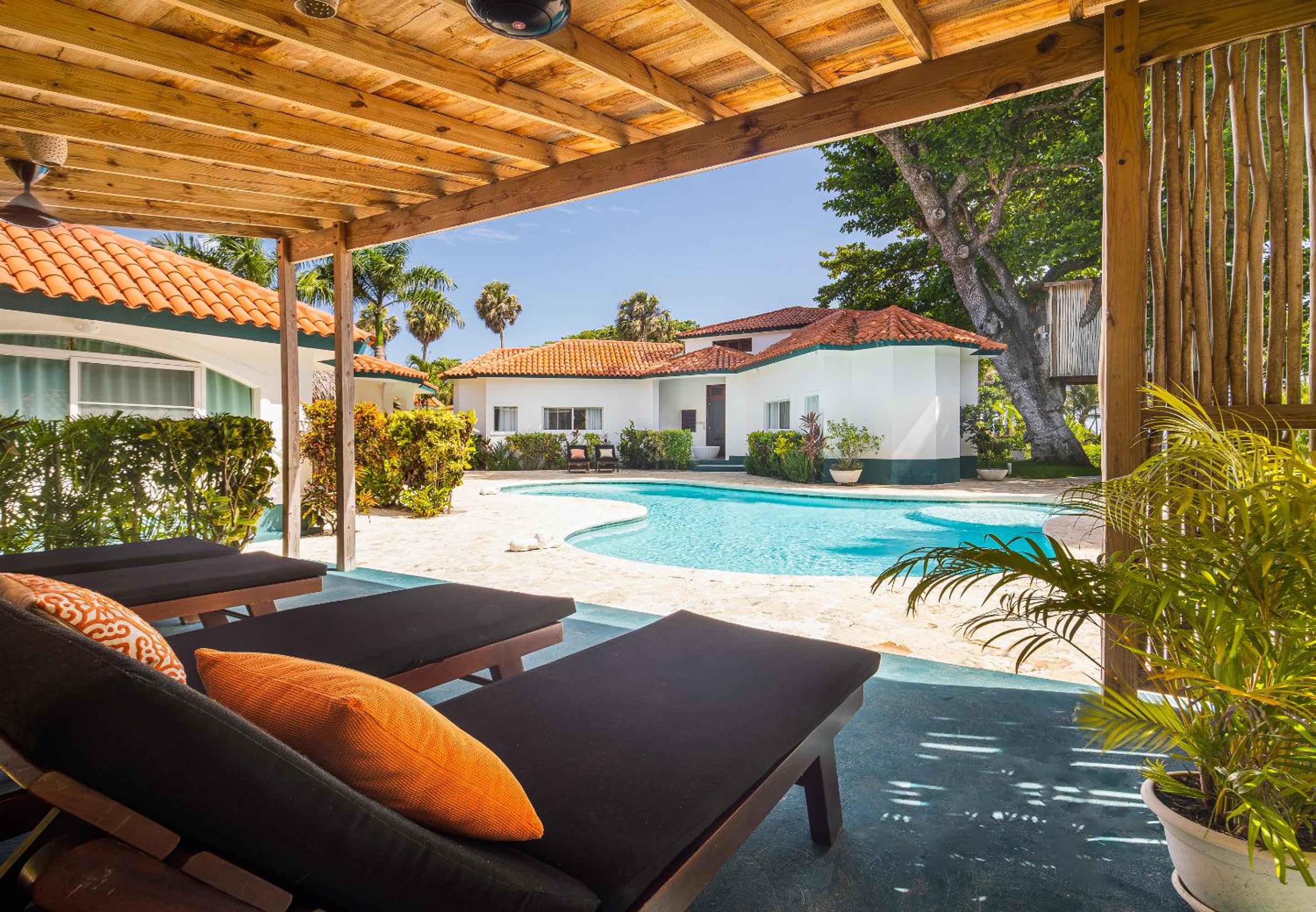 Villa - Beach Front