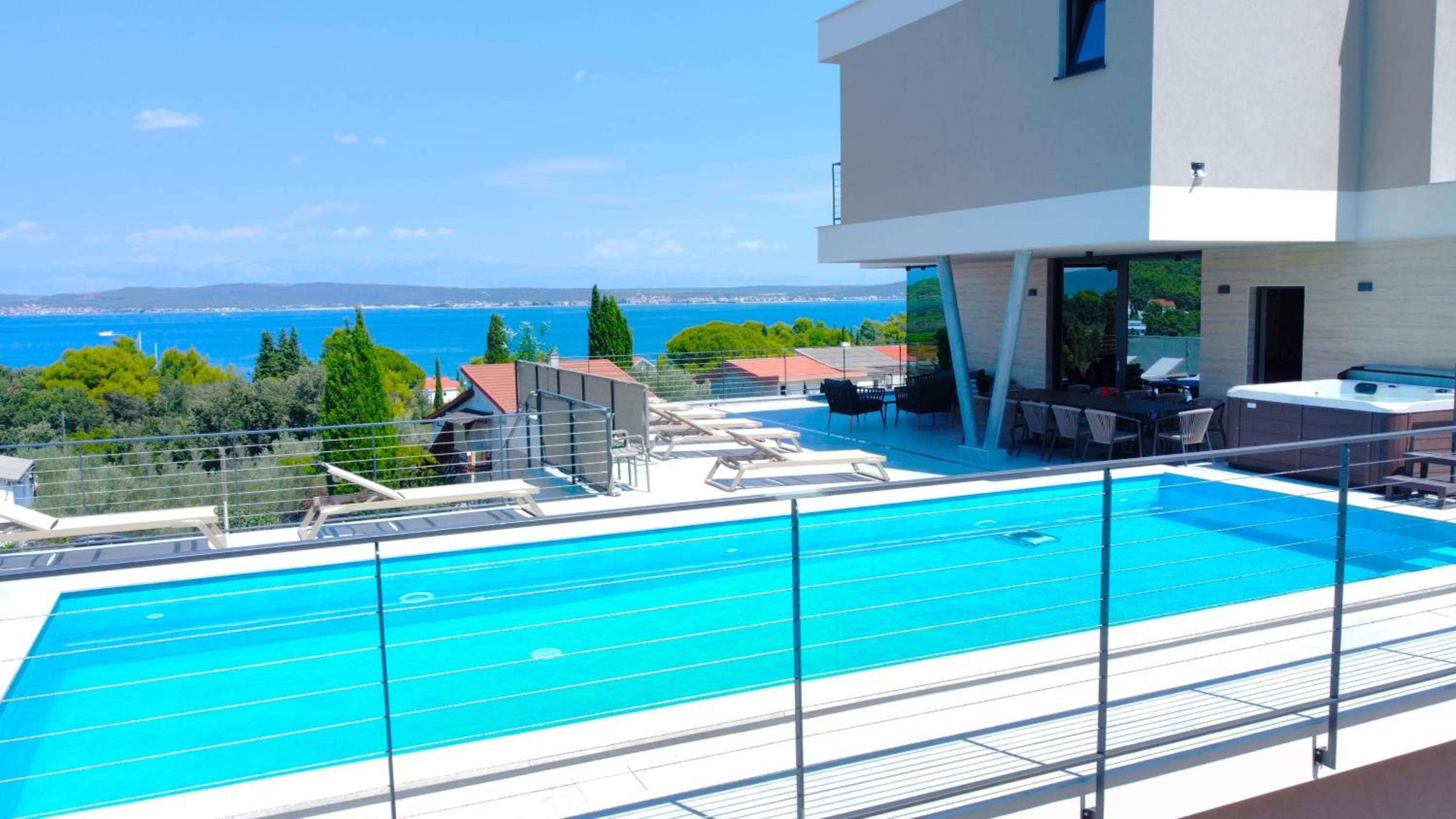 Villa photo 3