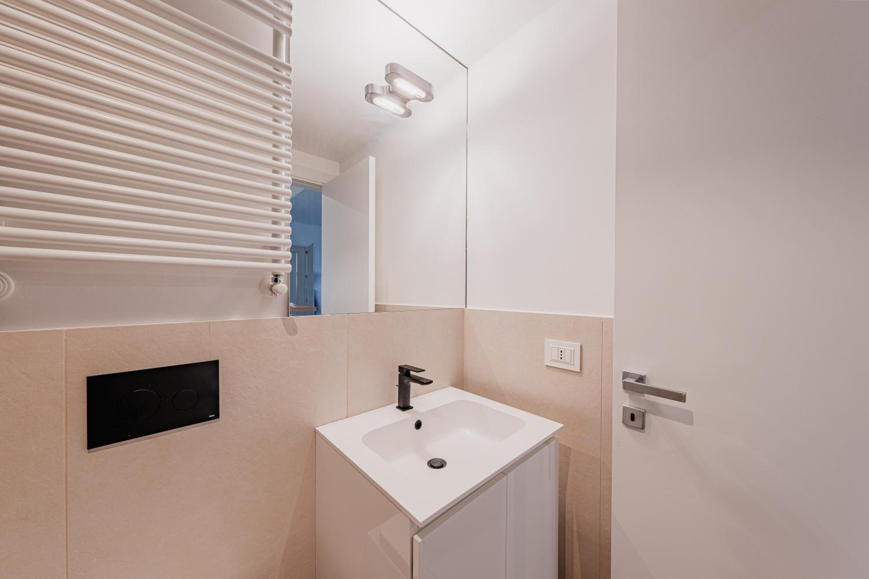 Suite Apartment photo 2