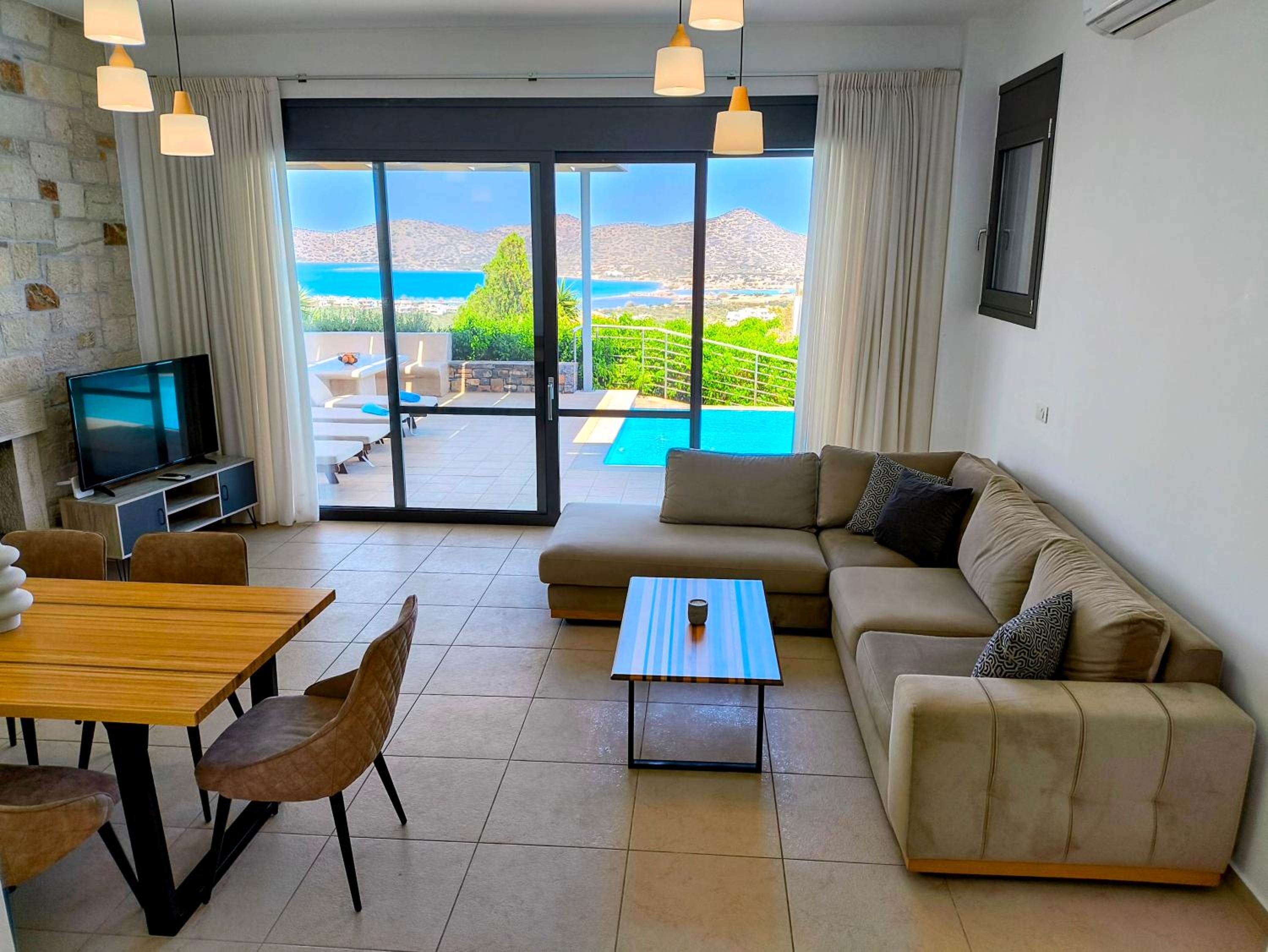 Villa photo 1