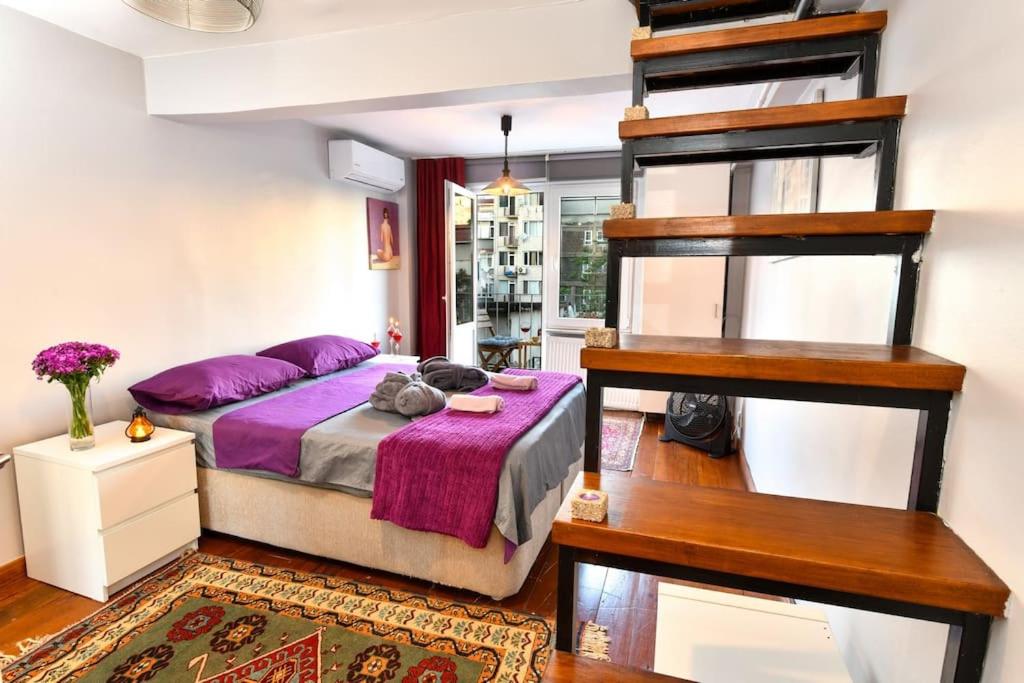 One-Bedroom Apartment photo 3