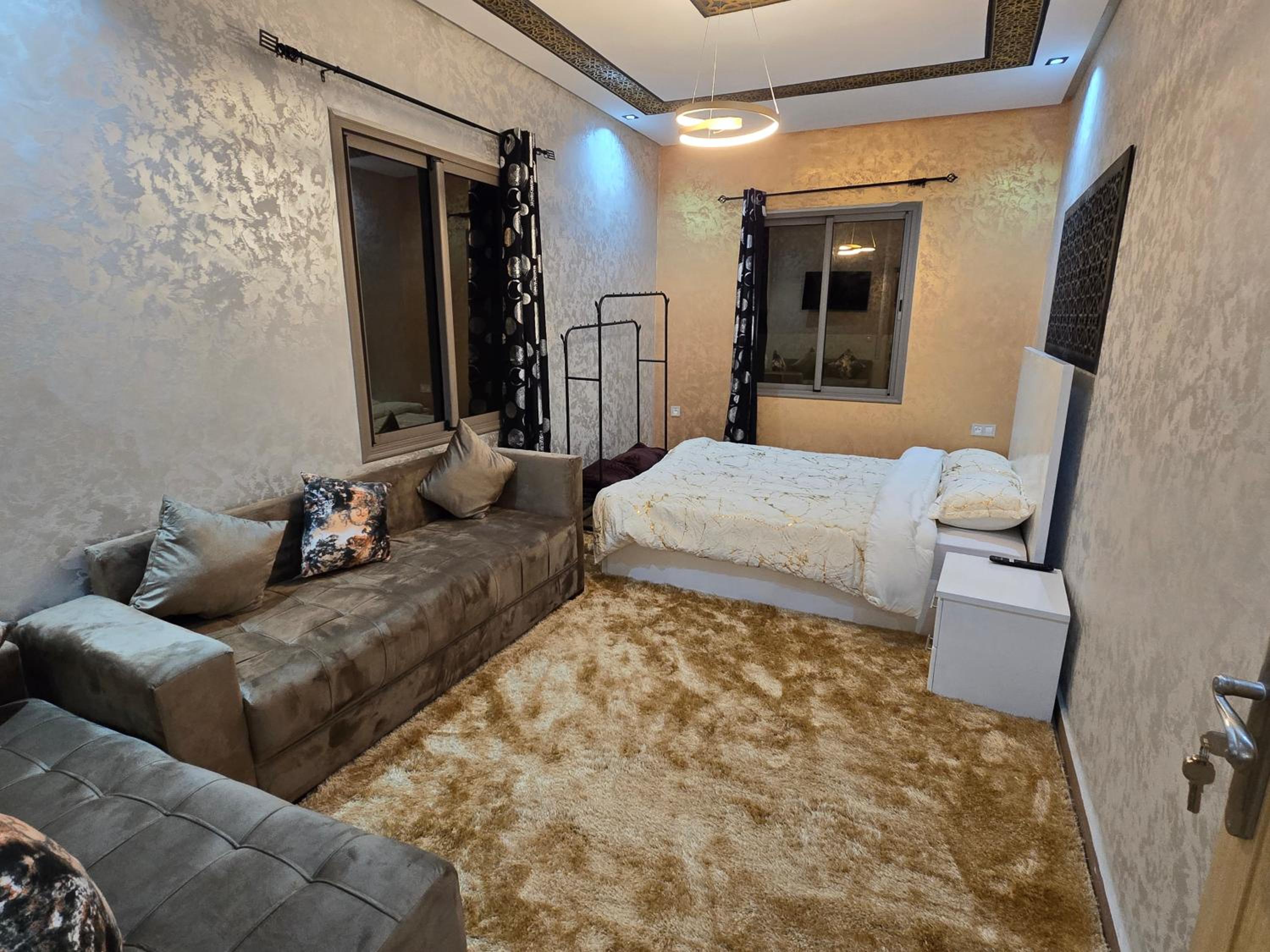 One-Bedroom Apartment photo 2
