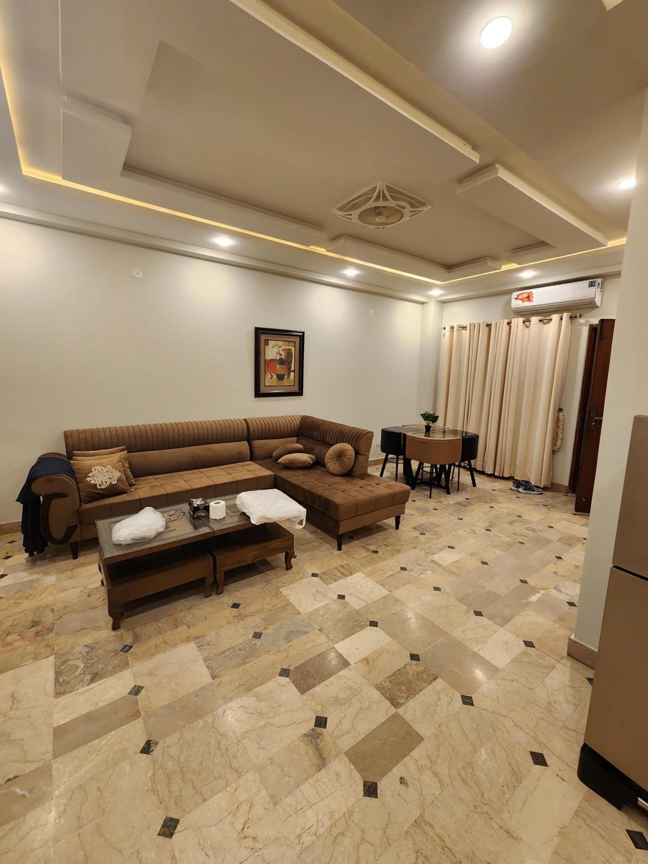Two-Bedroom Apartment With Mountain View photo 1