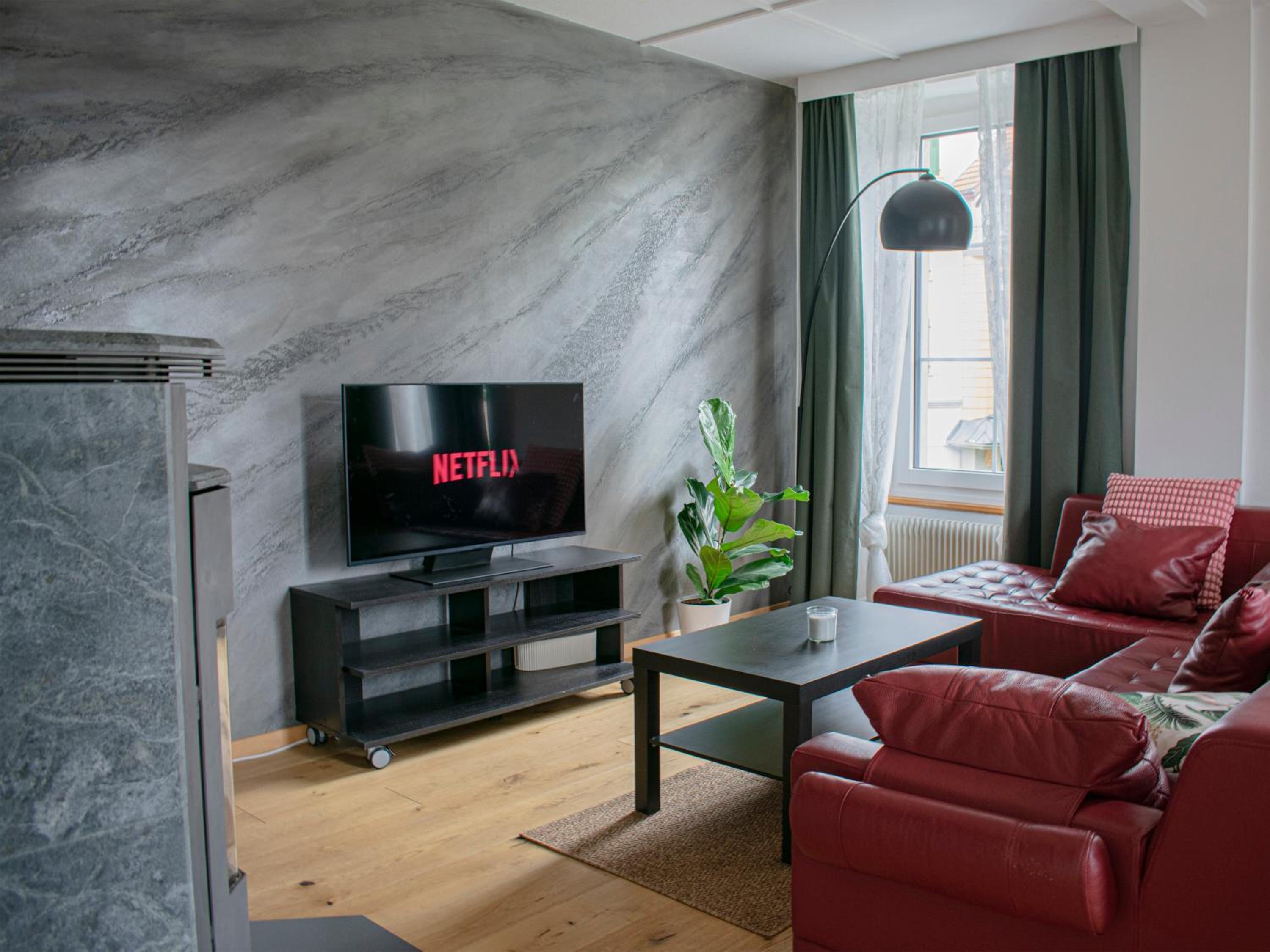 Deluxe Two-Bedroom Apartment with Garden View