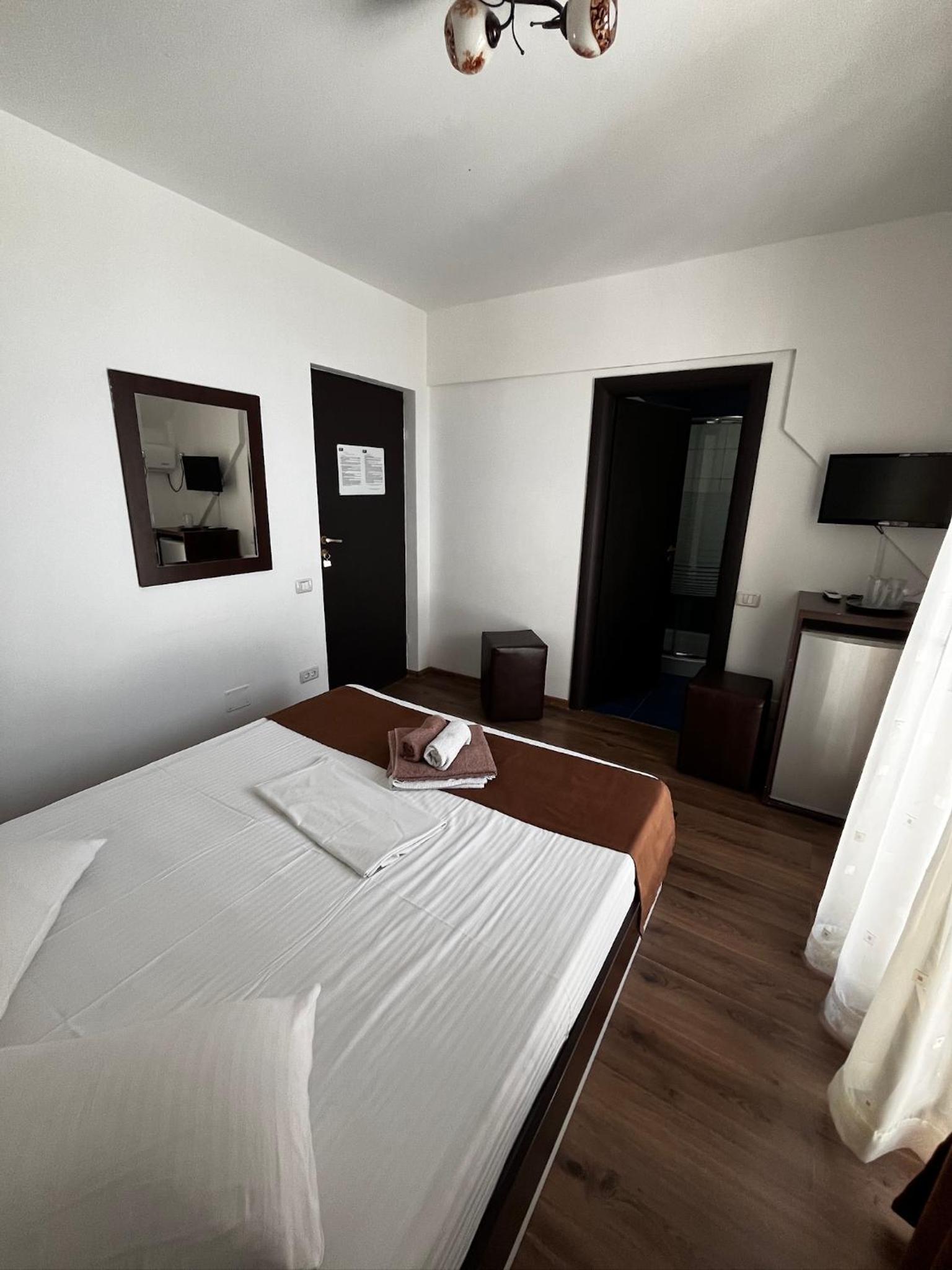 Double Room with Balcony photo 2