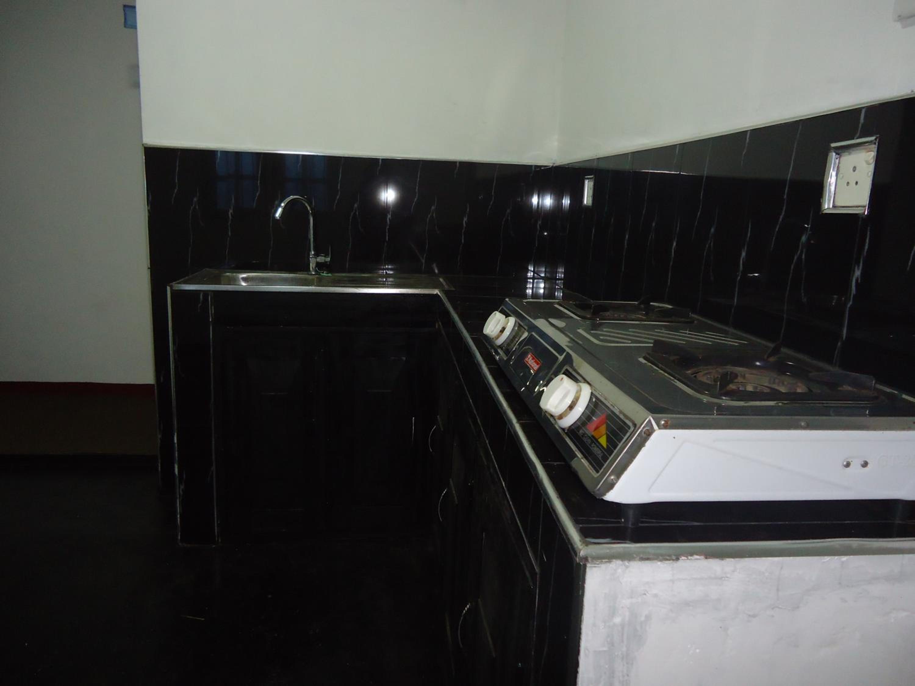 Four-Bedroom House photo 2