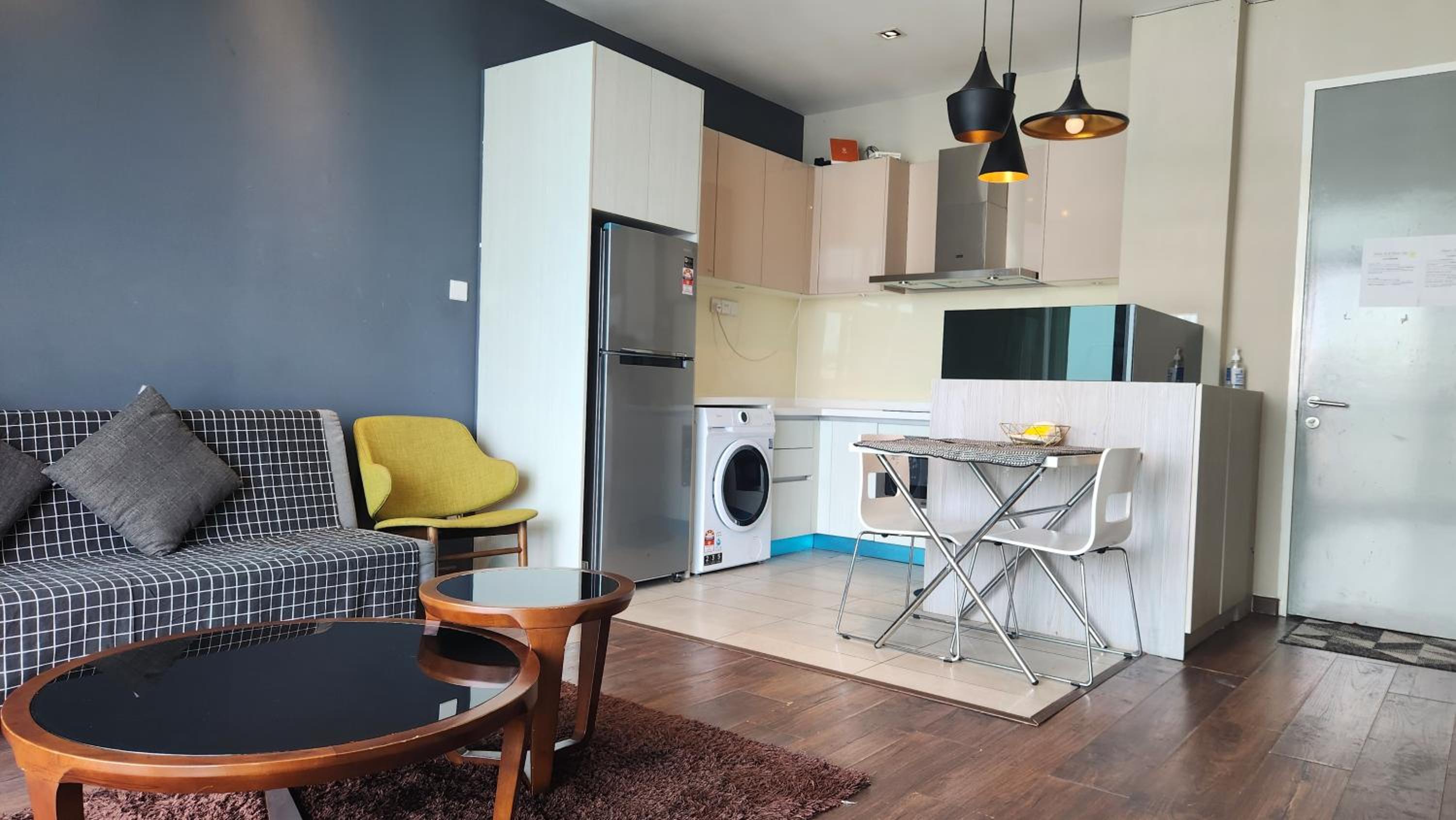 One-Bedroom Apartment - Photo 12