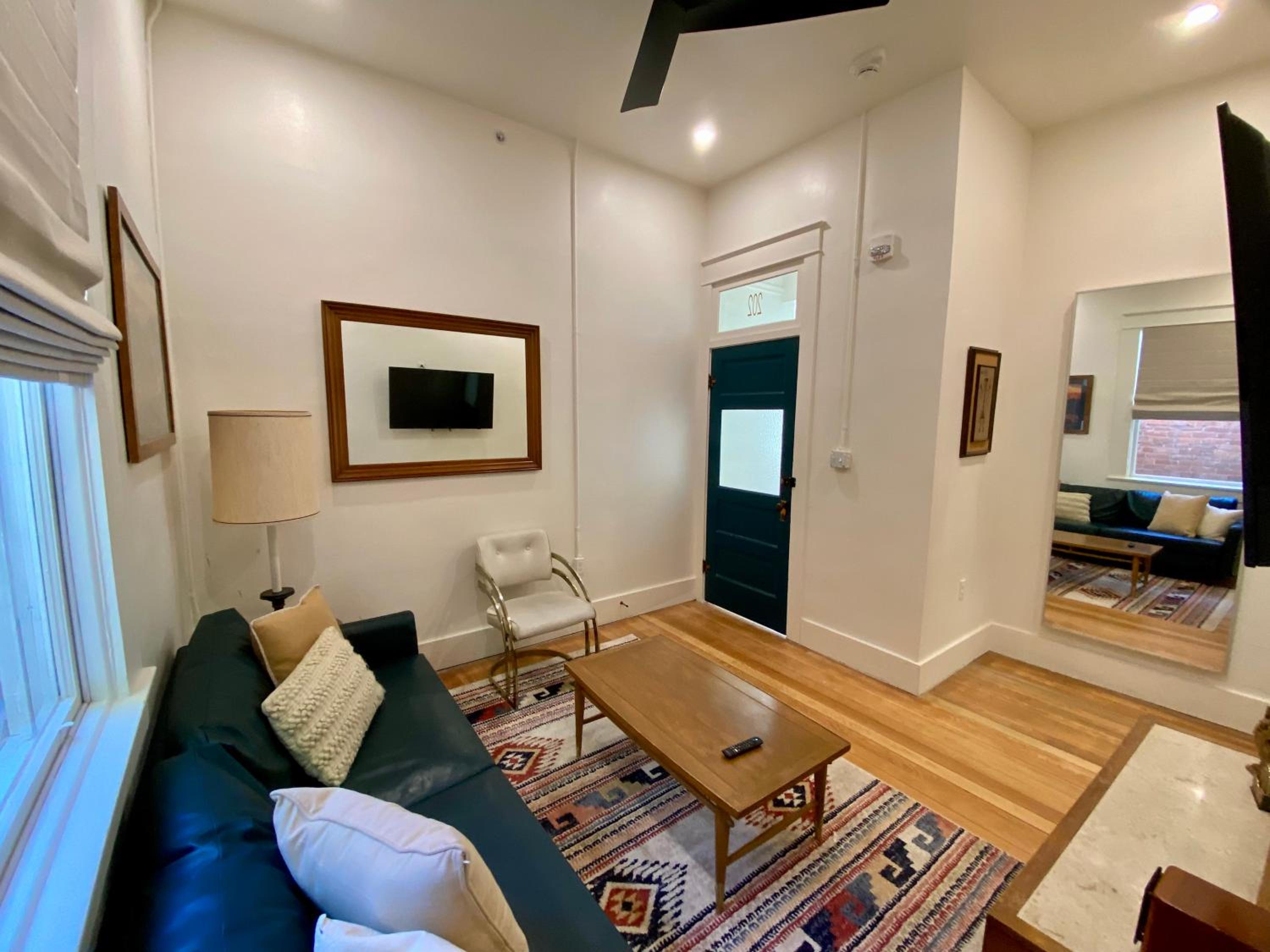 Deluxe Suite