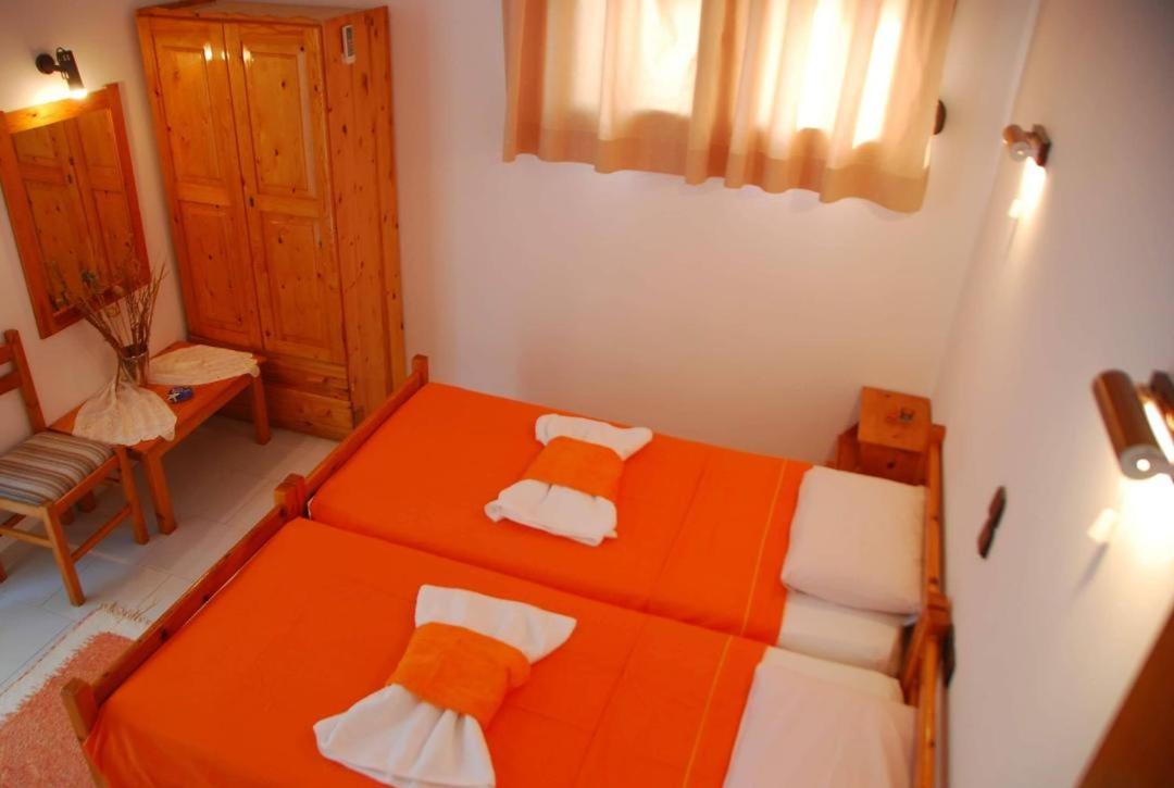Double Room with Private Bathroom photo 2