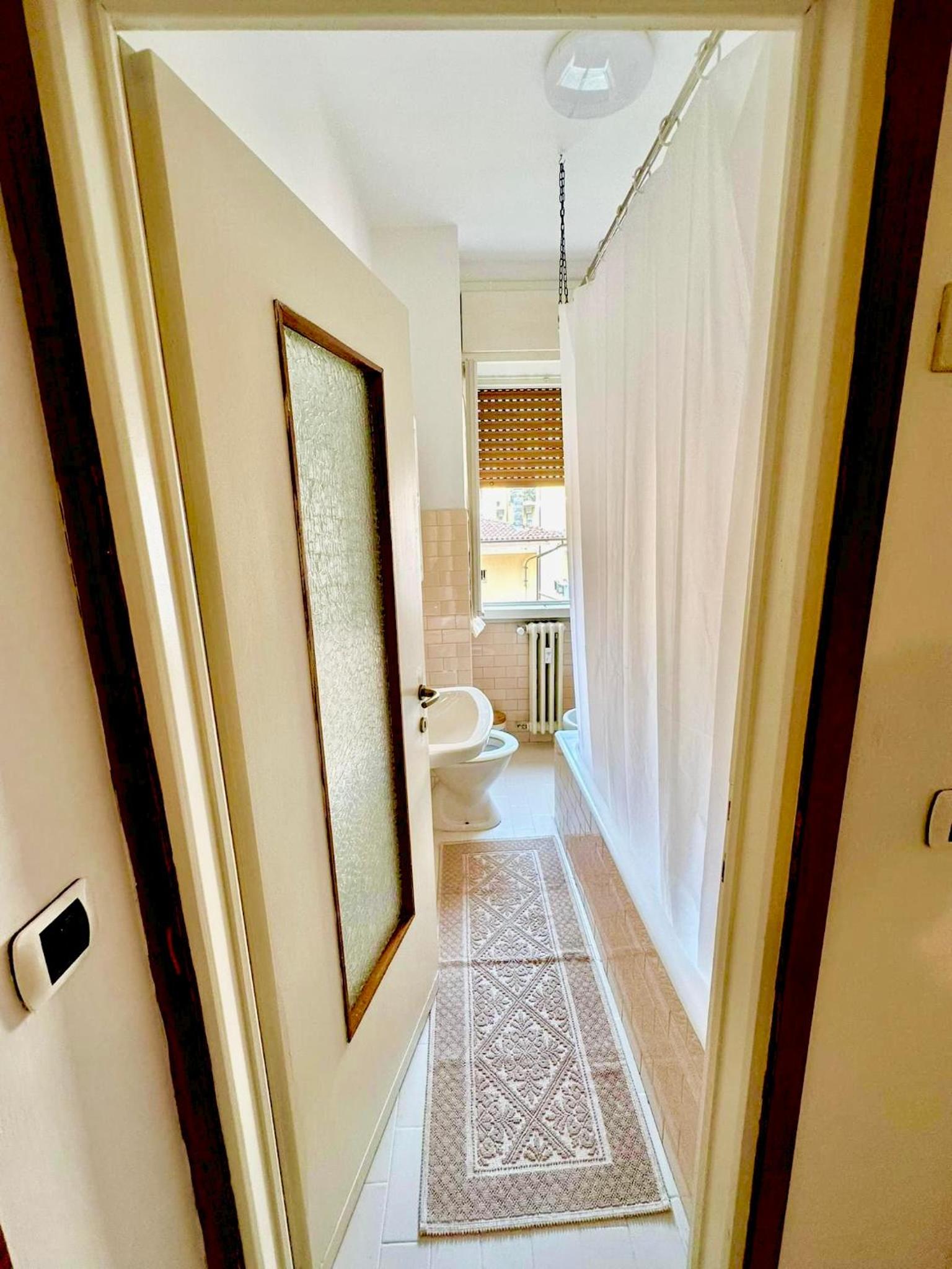 One-Bedroom Apartment with Balcony photo 2