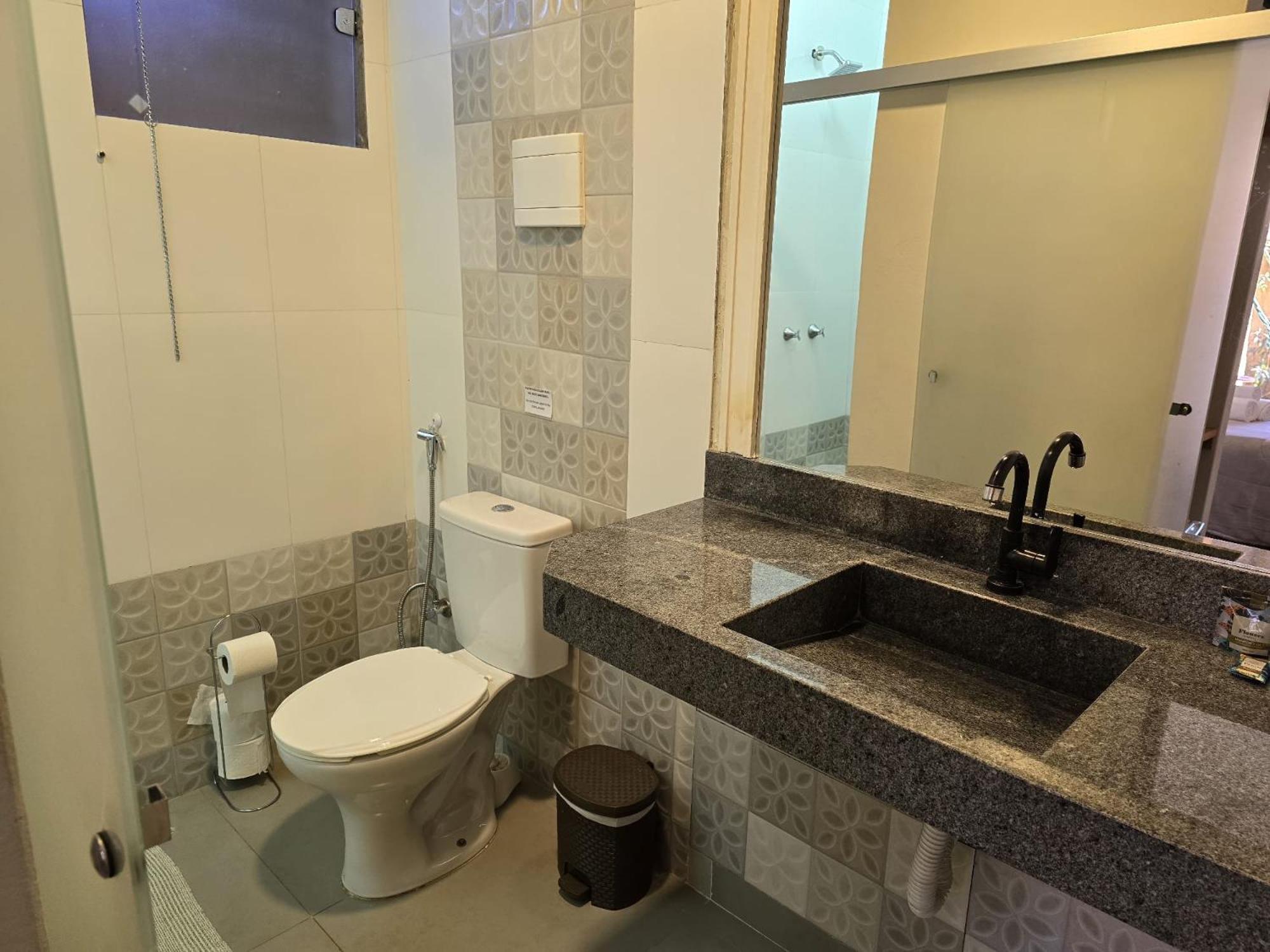 Suite with Balcony - Photo 3