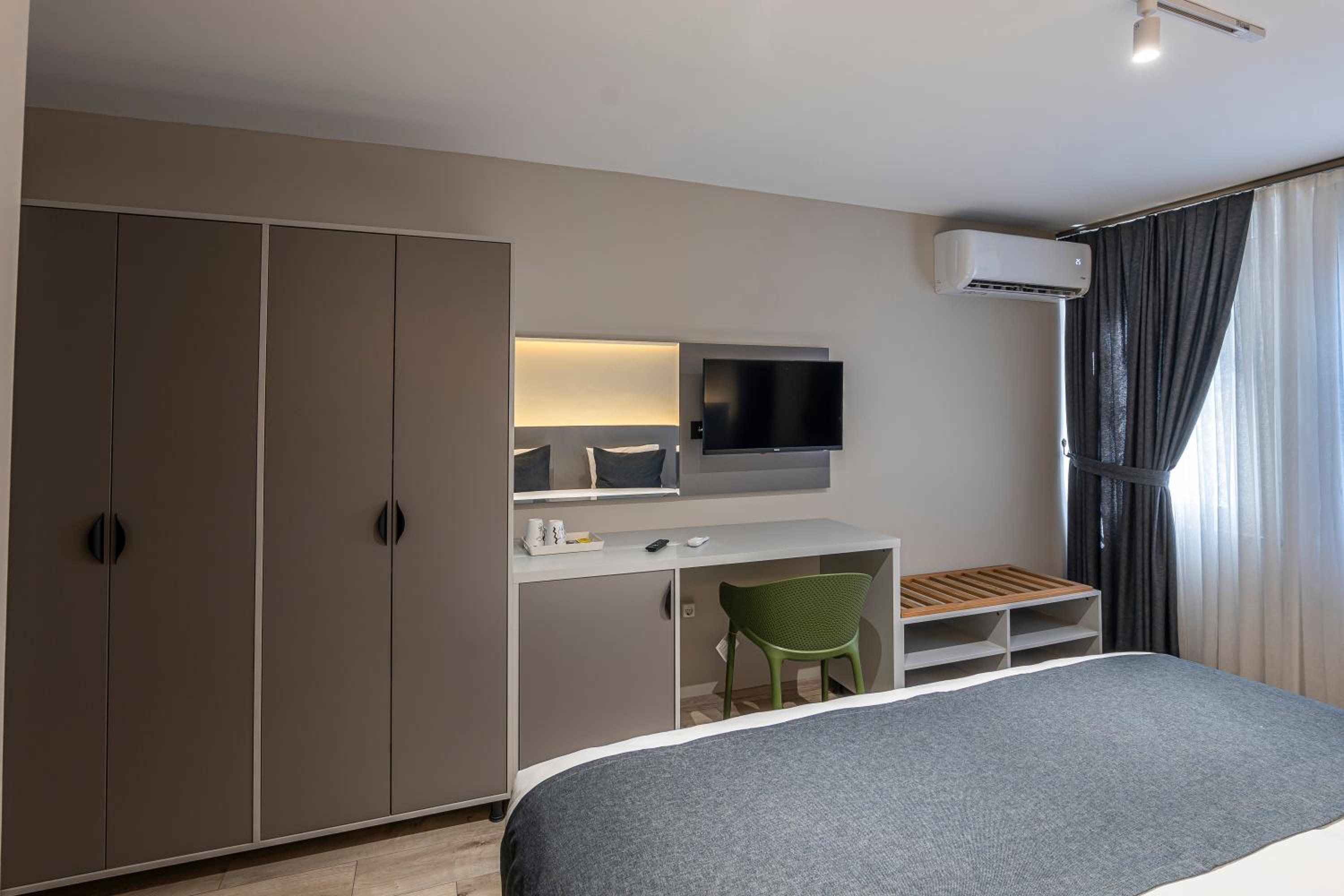 Deluxe Double or Twin Room with Garden View photo 2