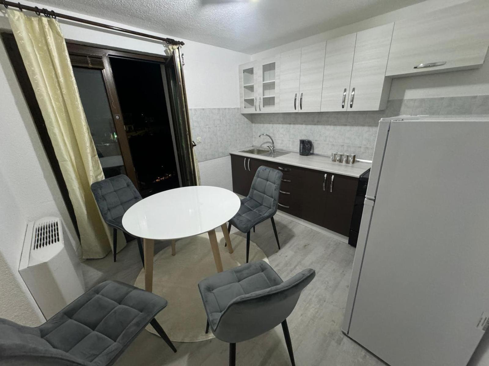 Two-Bedroom Apartment photo 2