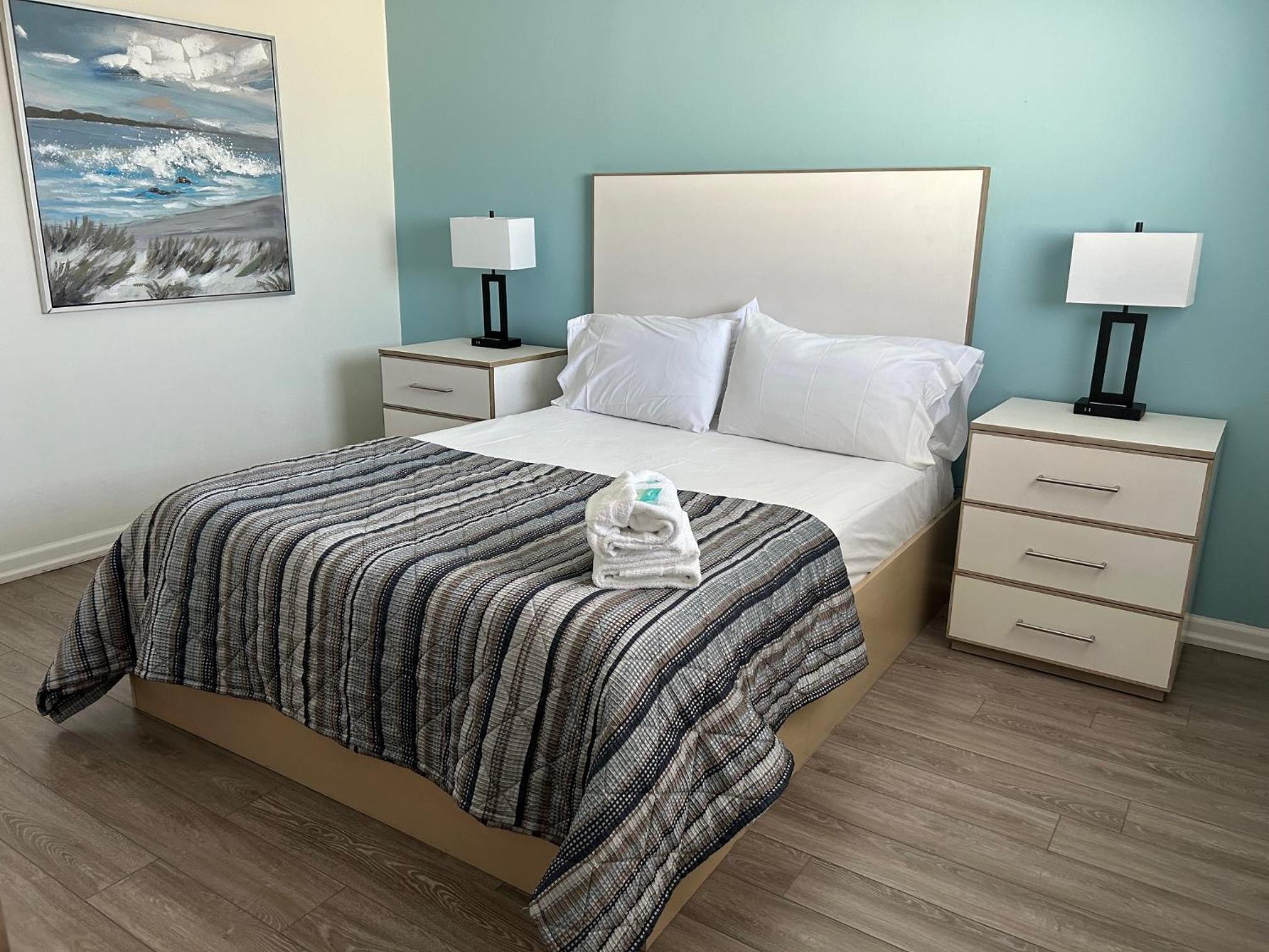 One Bedroom Suite  - Photo 1