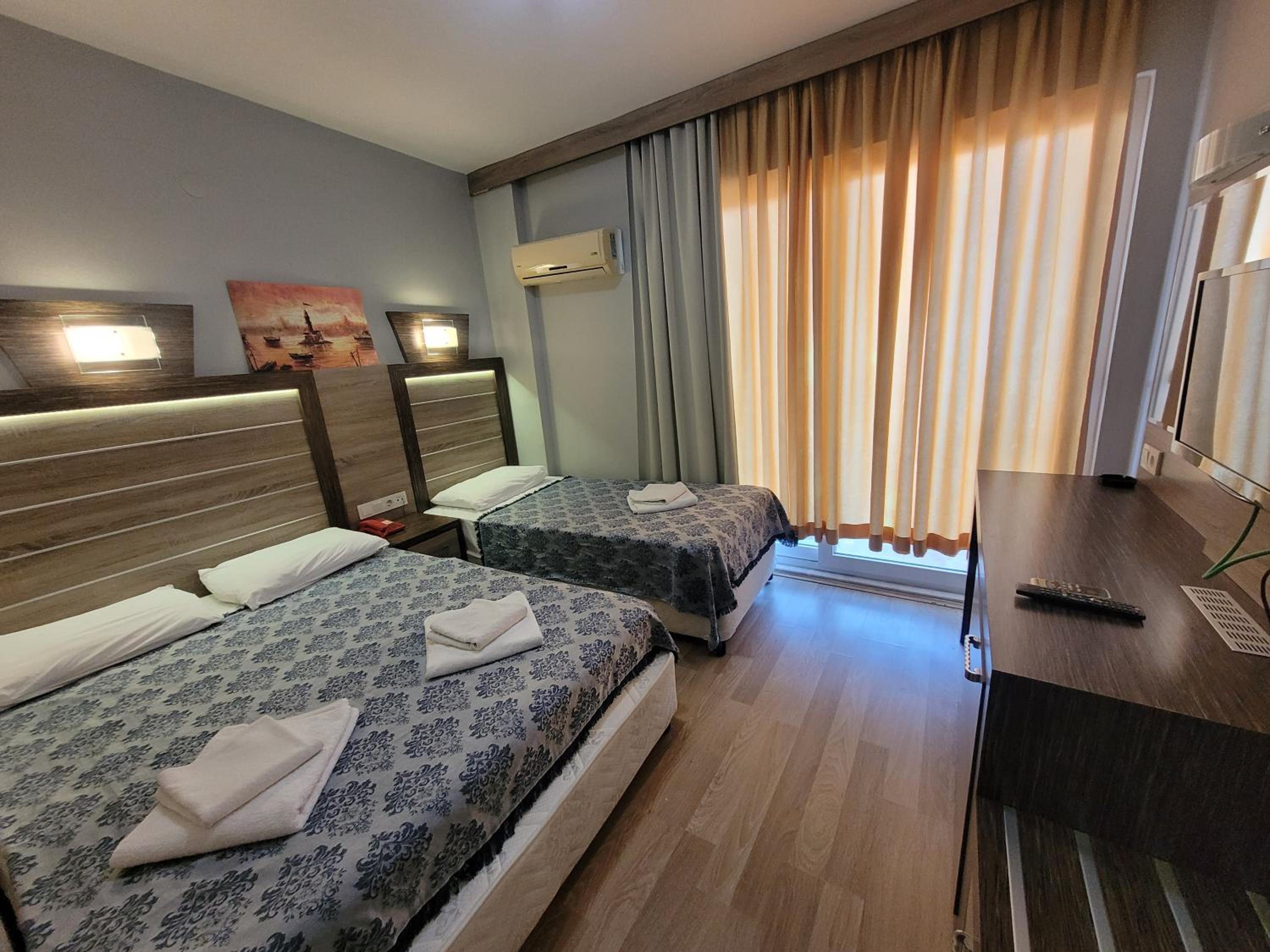 Standard Triple Room - Photo 5