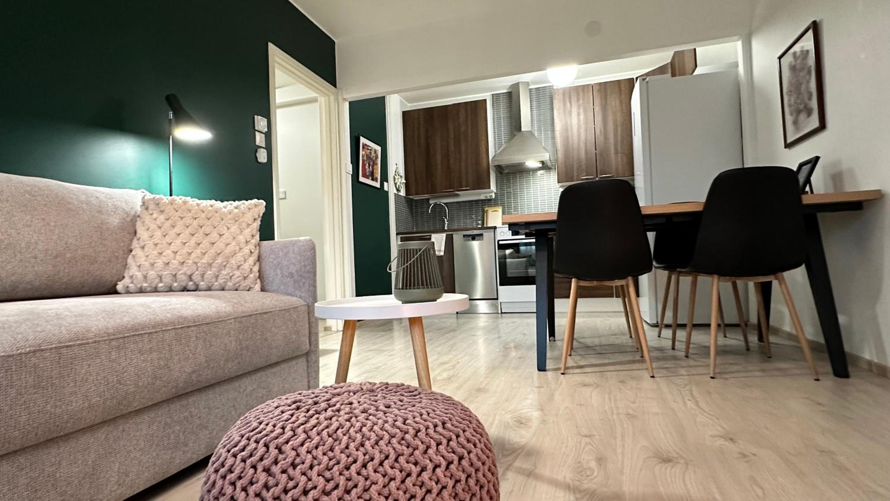 Apartment photo 2