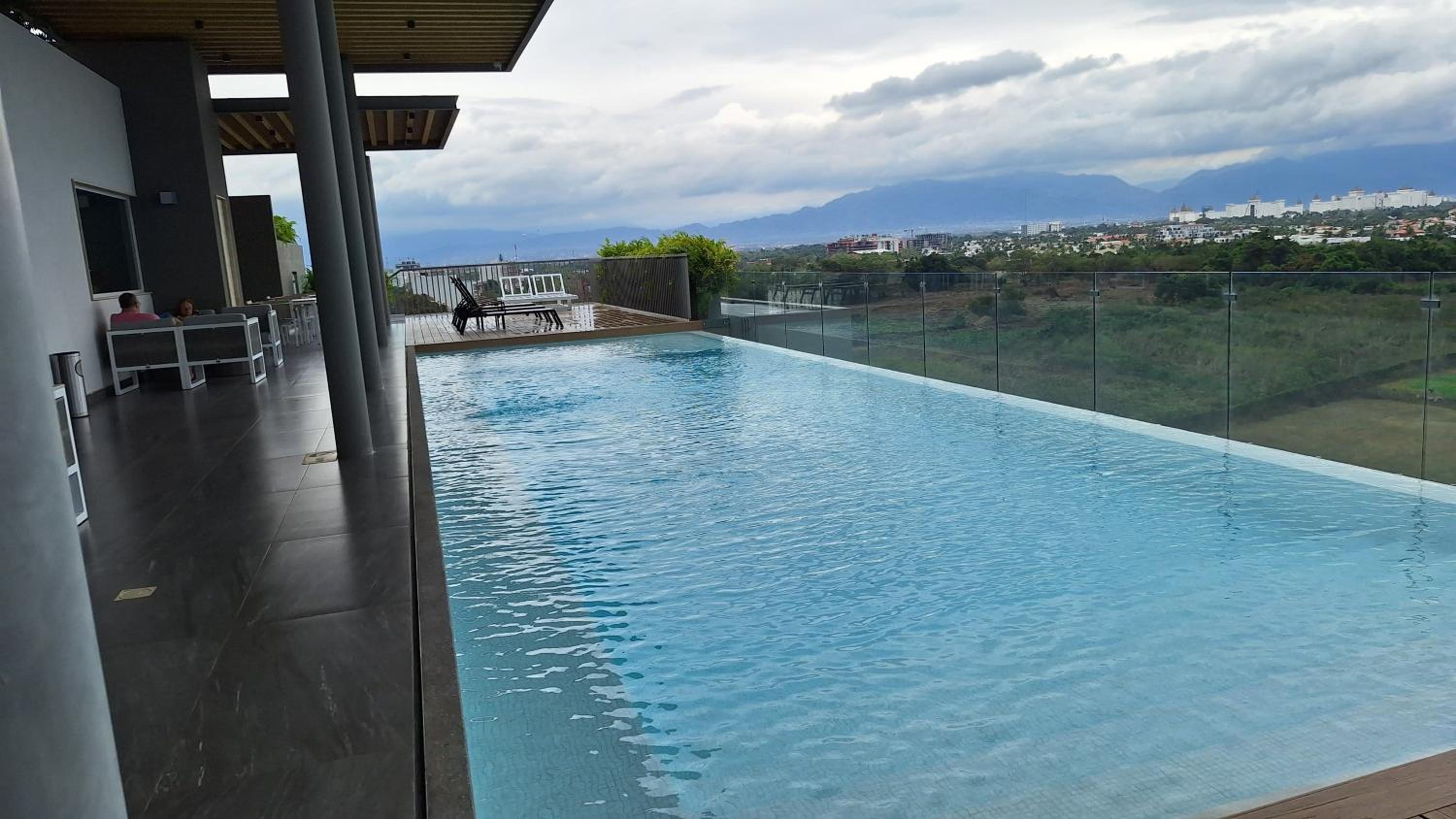 Family Two-Bedroom Apartment With View