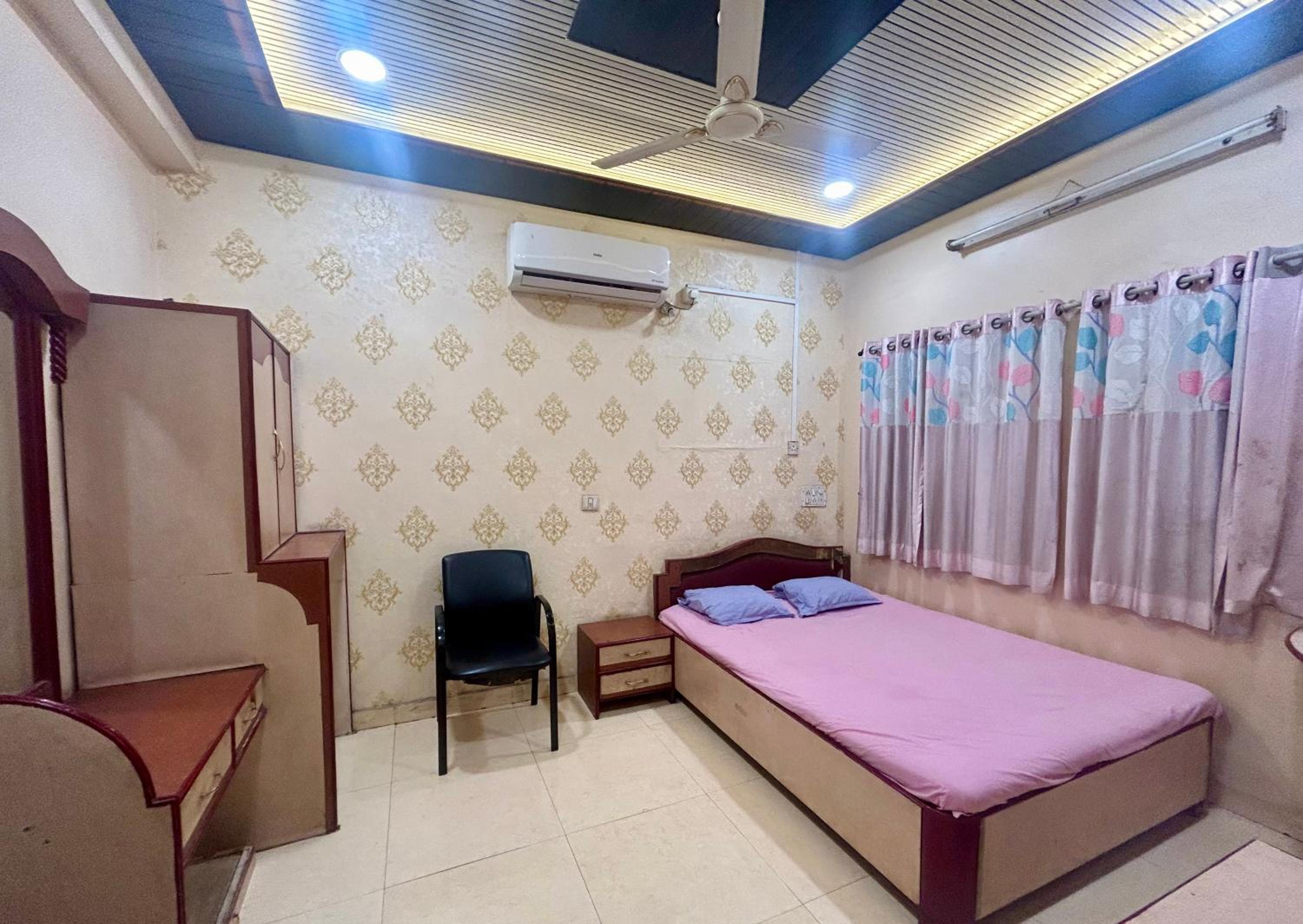 Double Room with Private Bathroom photo 1
