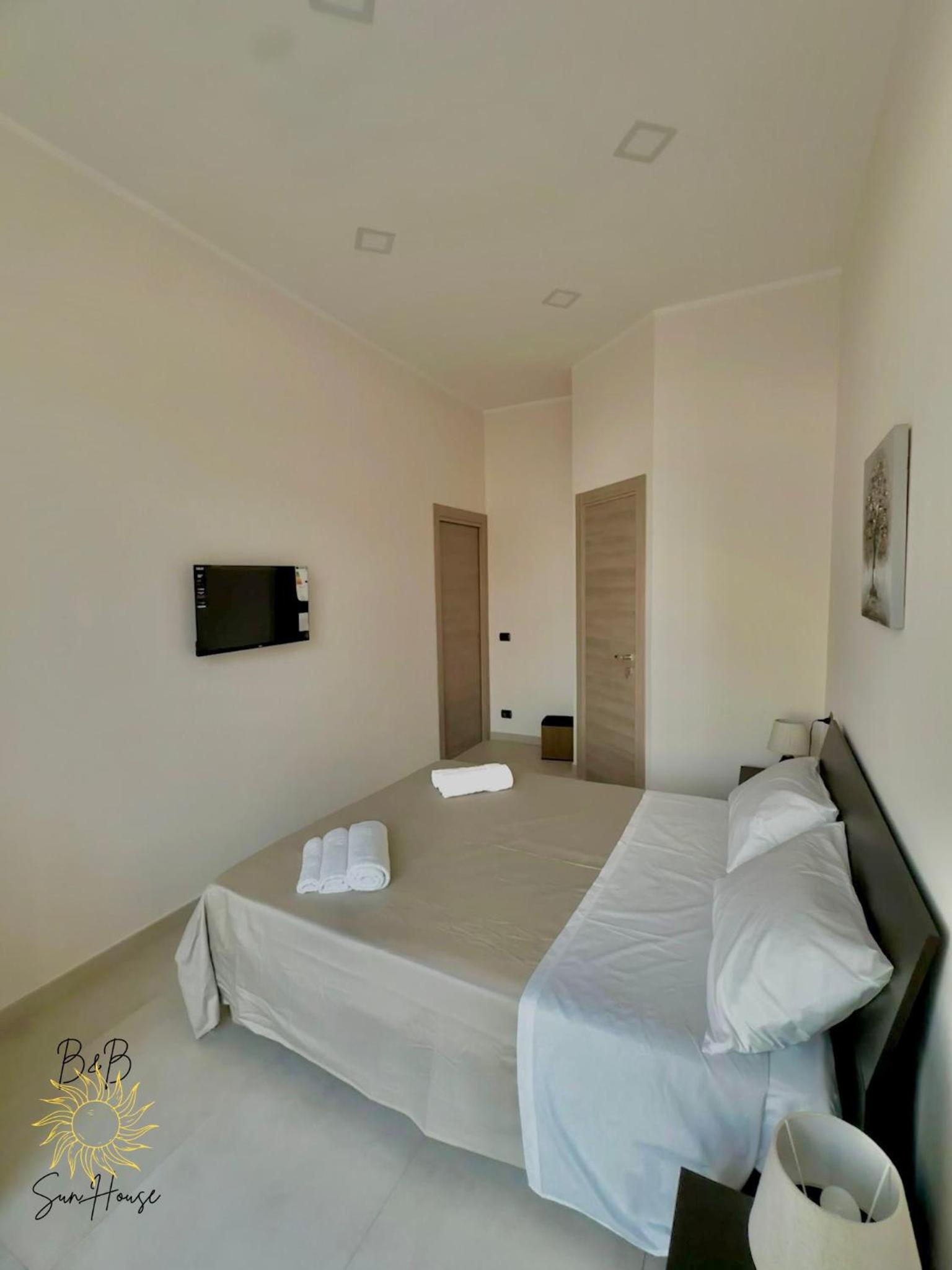 Deluxe Double Room with Balcony and Sea View