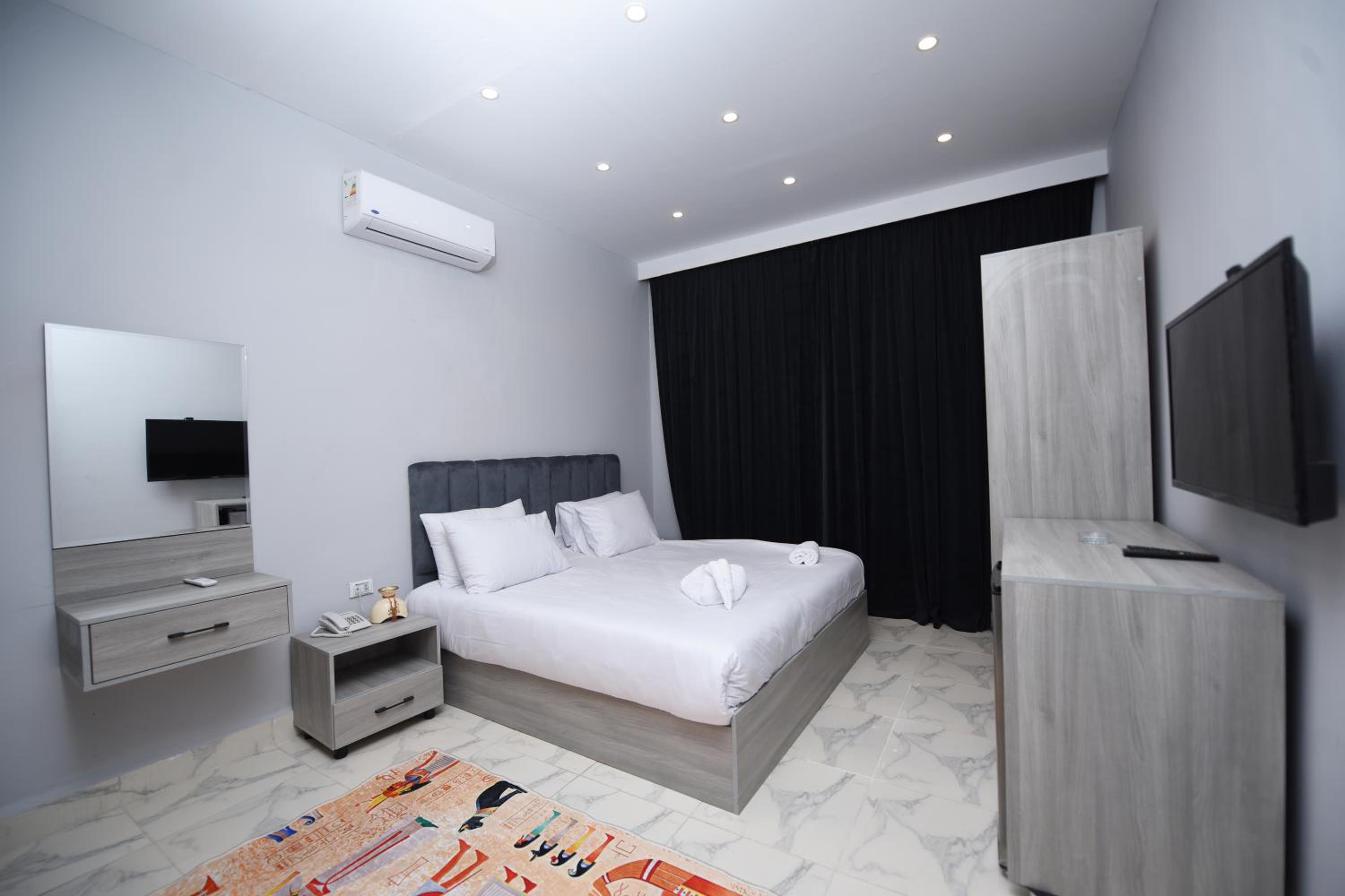 King Room with Balcony