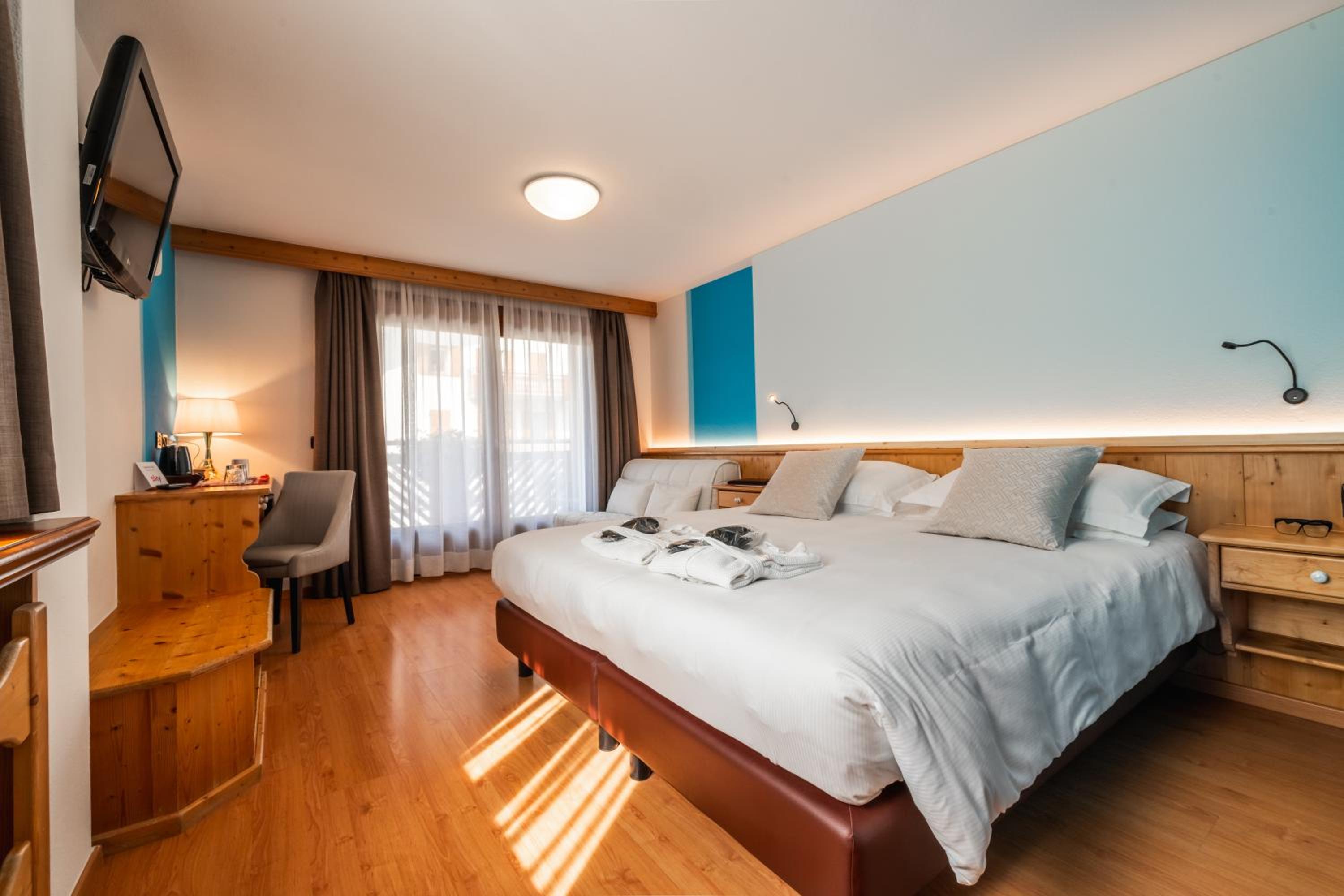 Superior Double Room with Balcony photo 3
