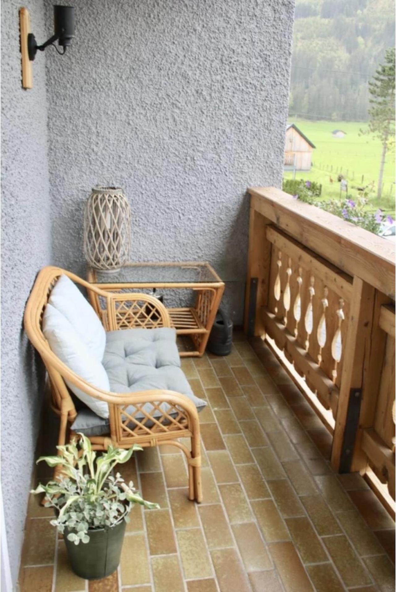 Apartment with Balcony photo 3