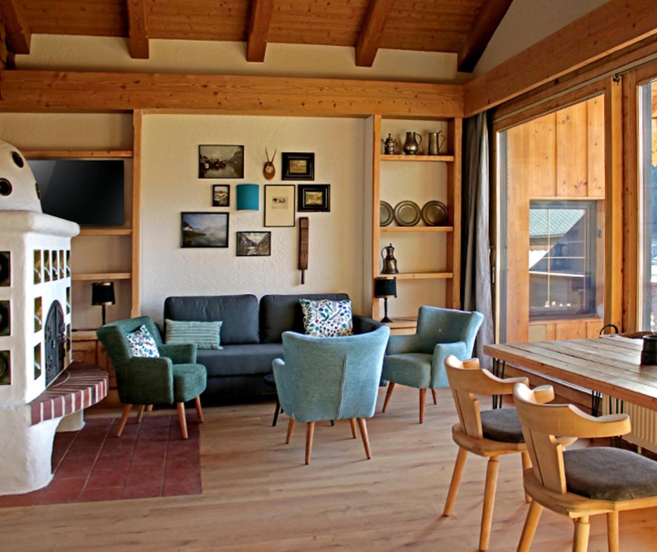 Apartment with Balcony photo 3