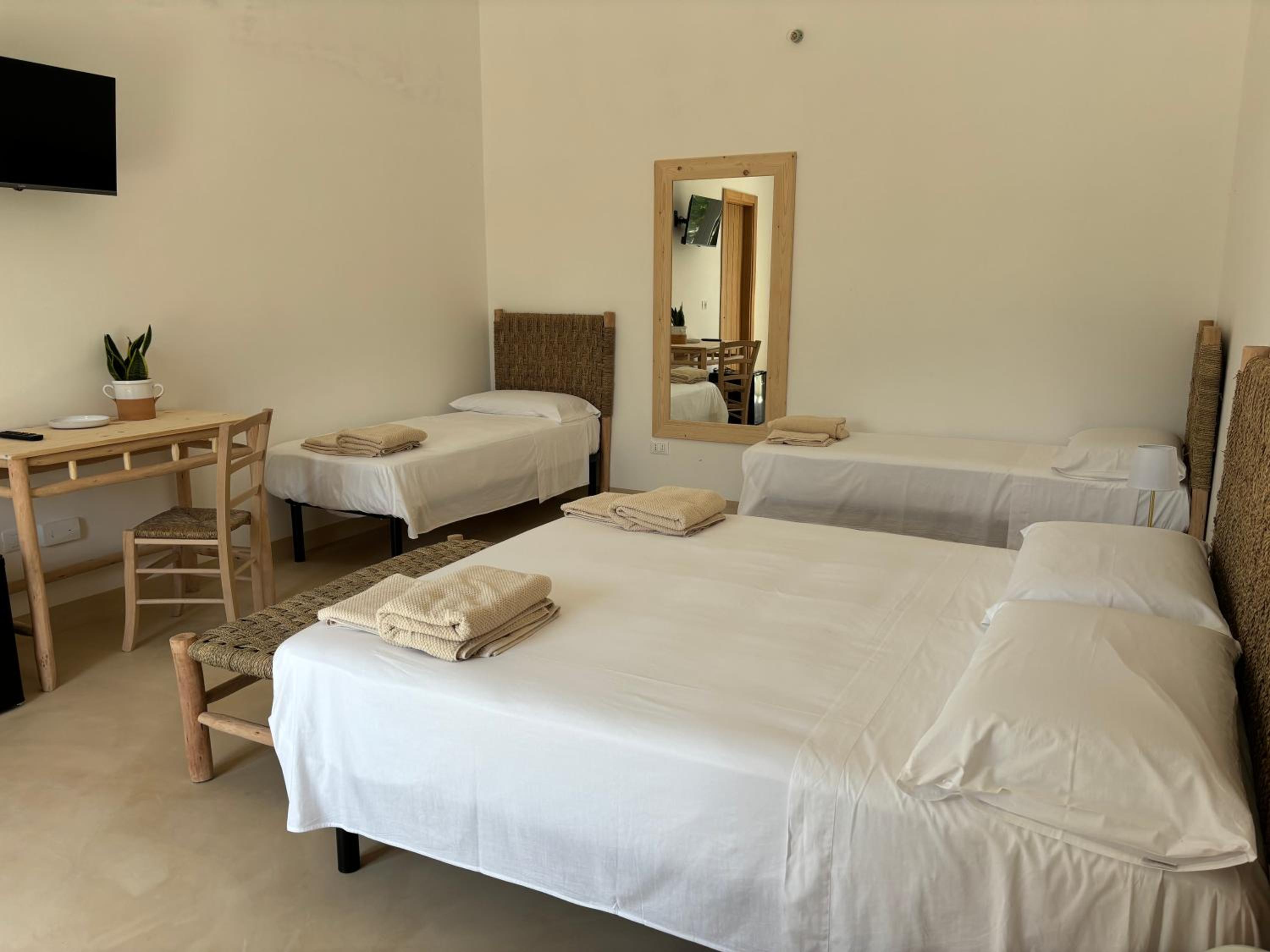 Quadruple Room With Private Bathroom