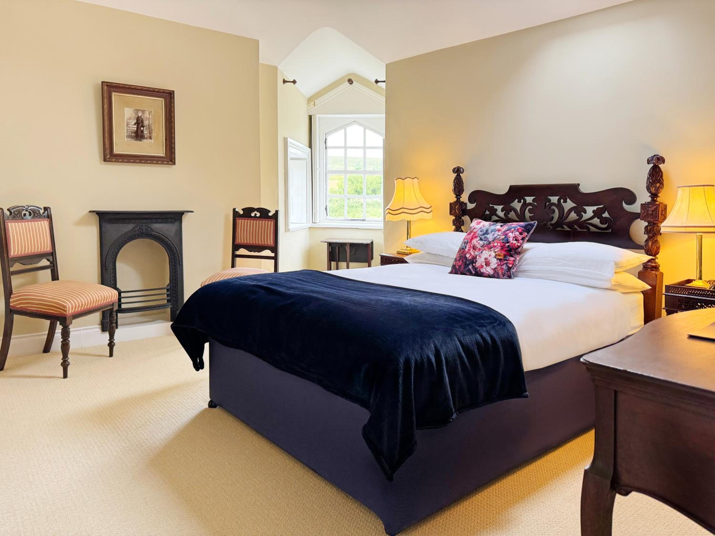 Double Room with Garden View - Photo 2