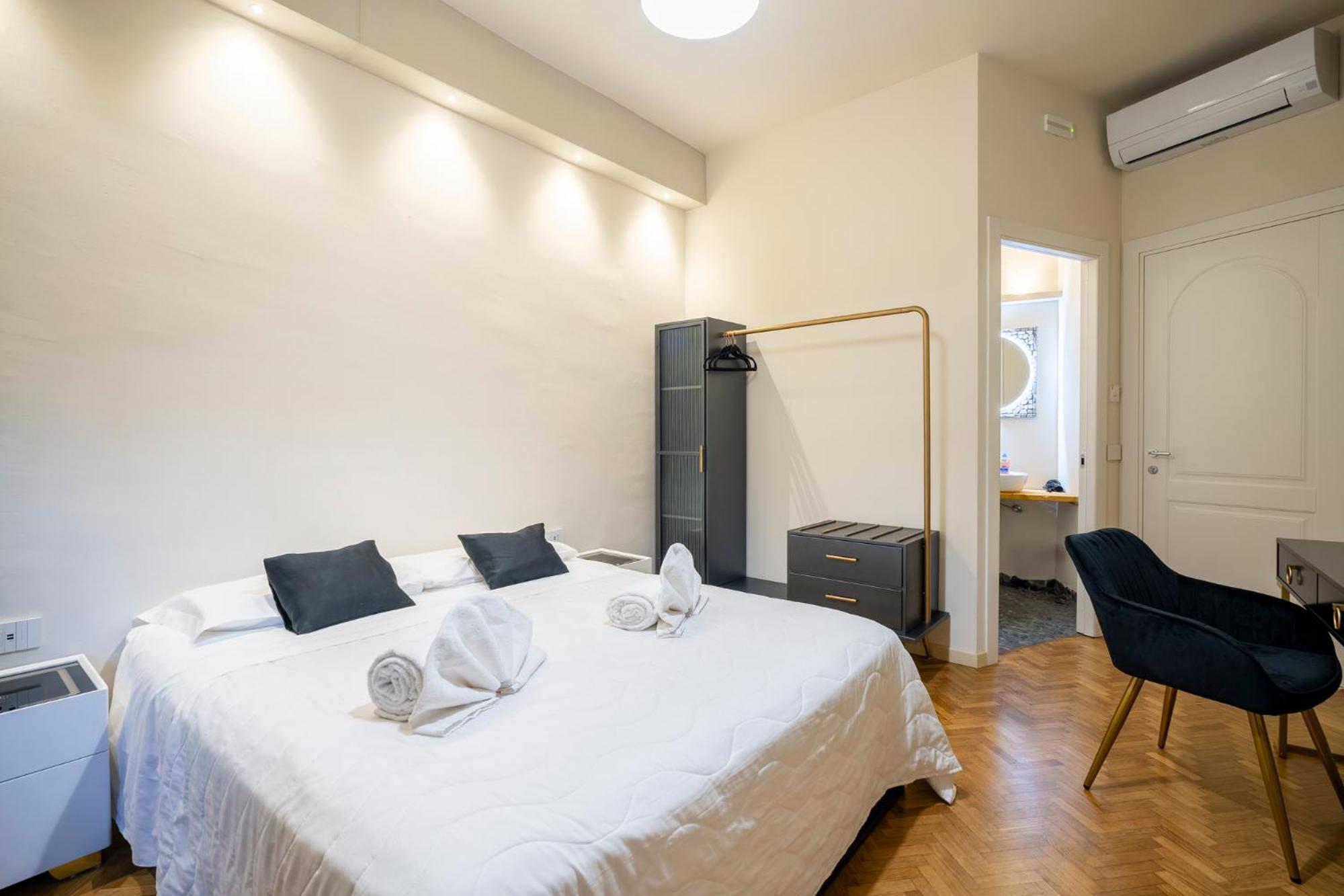 Deluxe Double Room photo 2