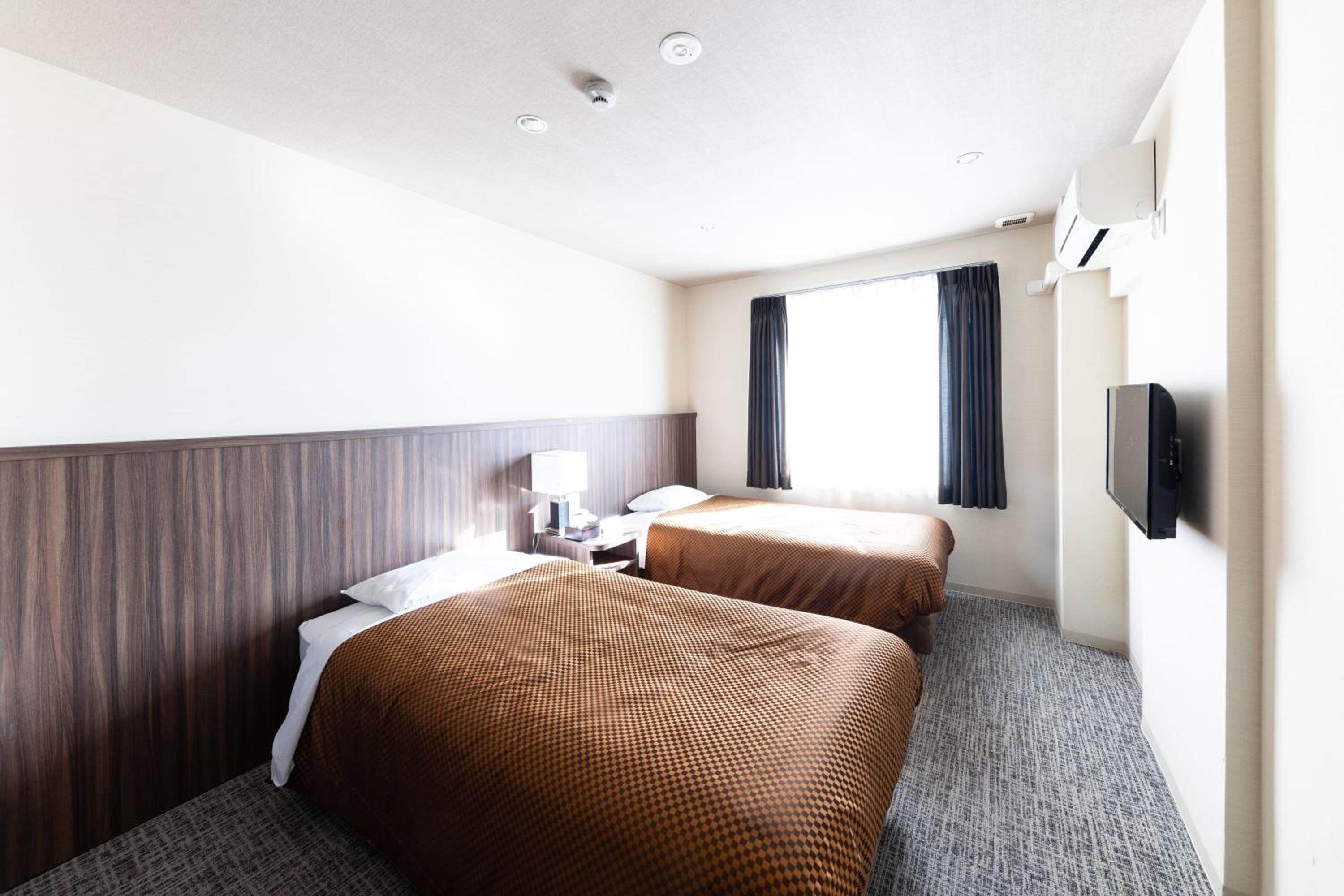 Standard Twin Room - Non-Smoking