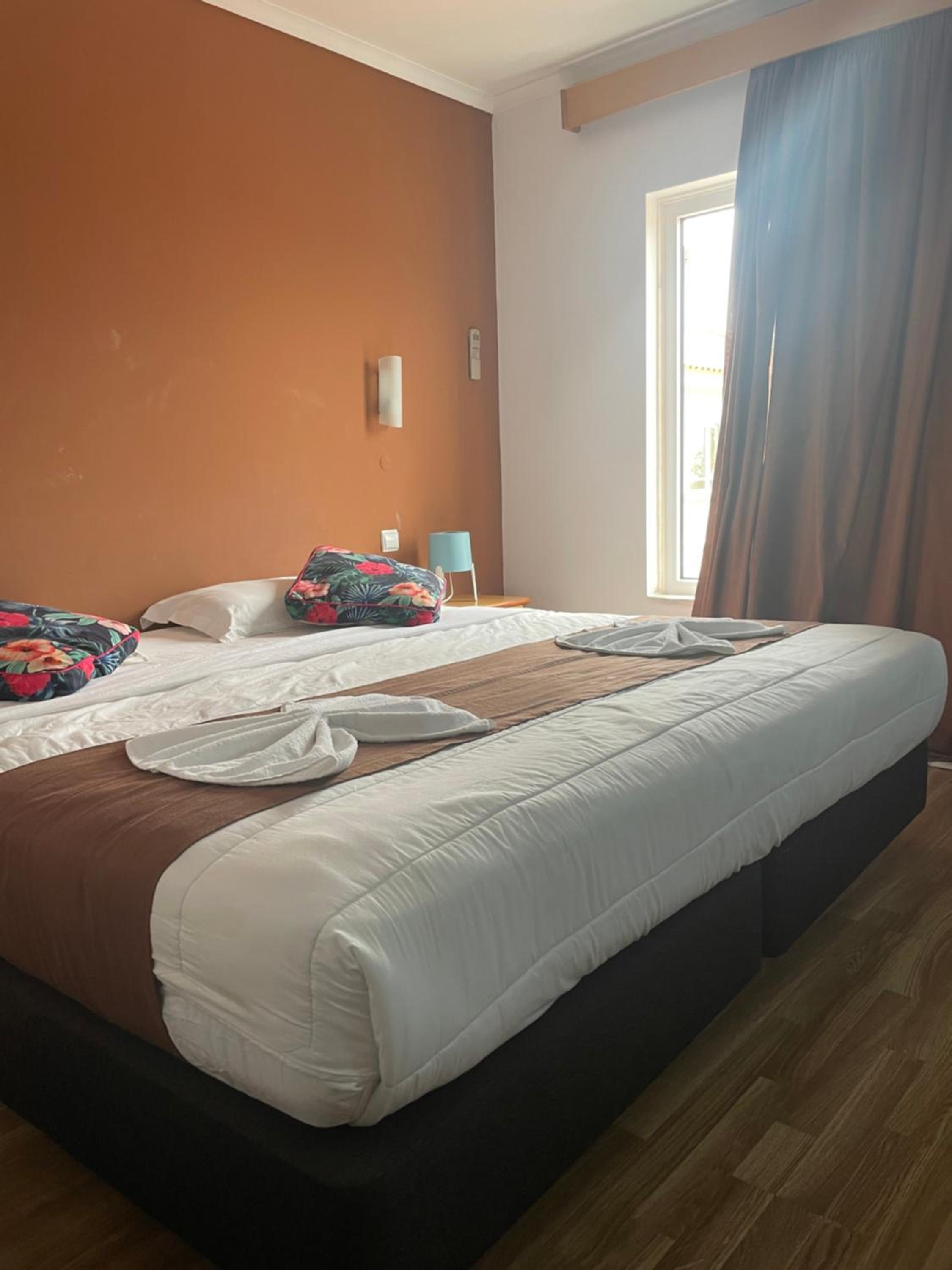 Economy Double Room photo 3