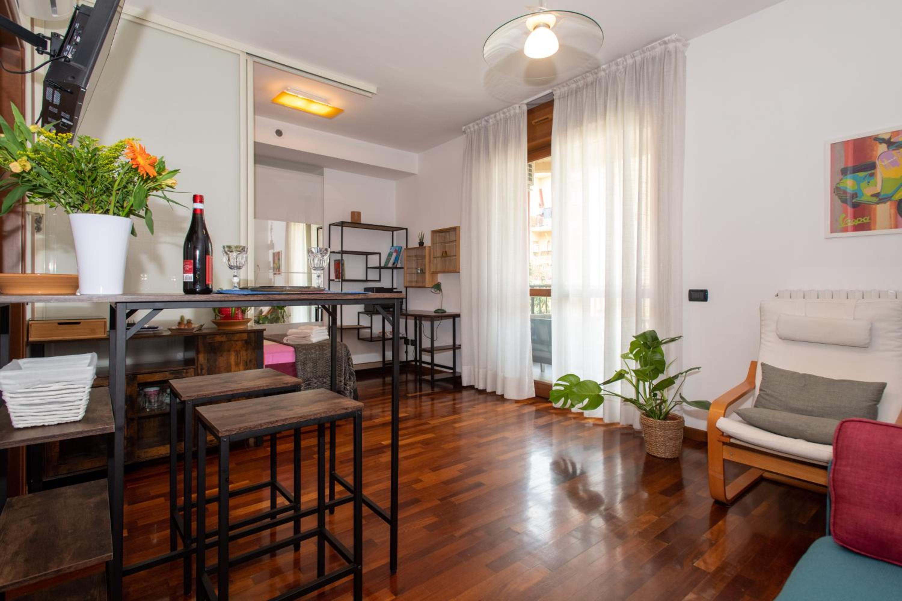 One-Bedroom Apartment