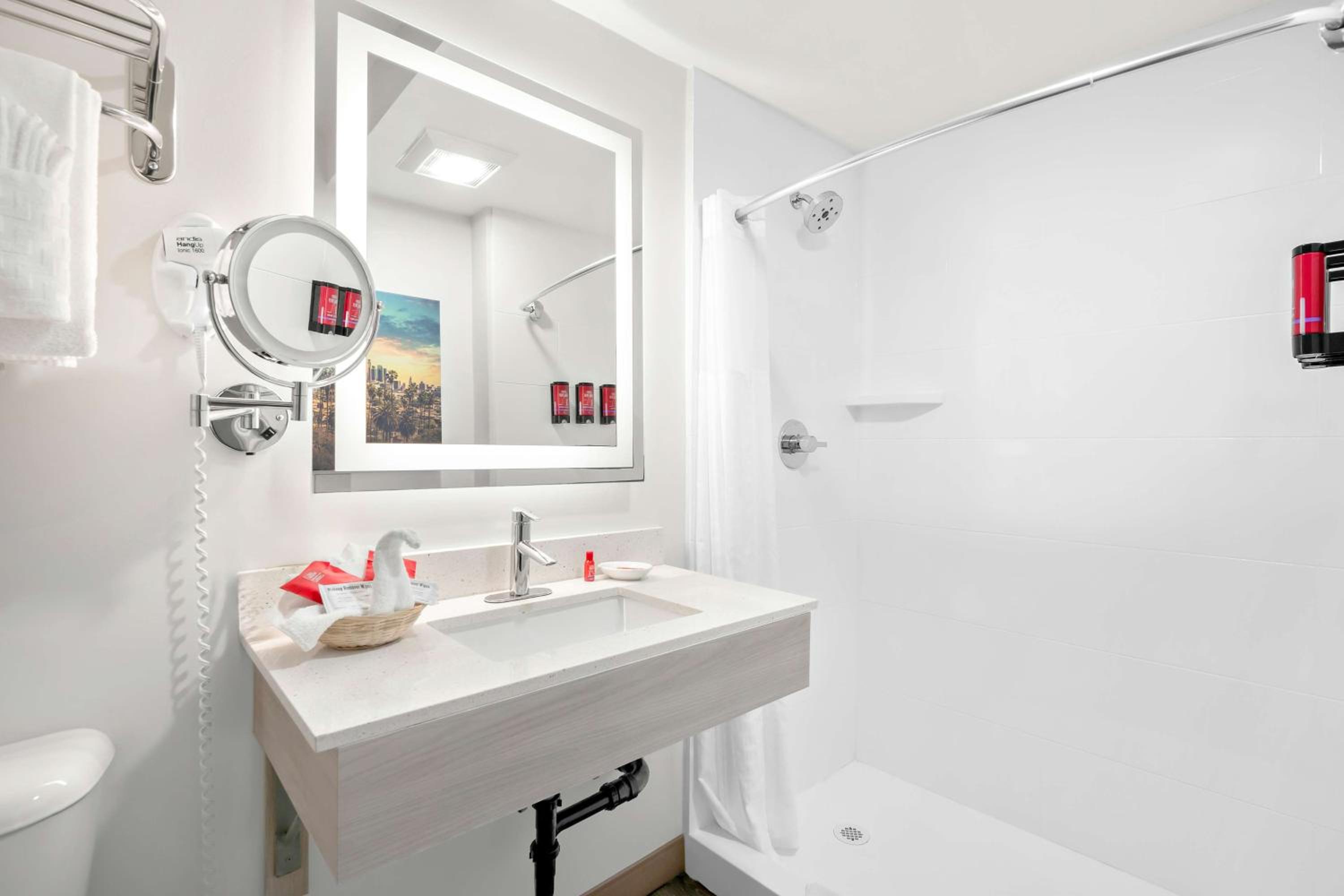 King Room with Kitchenette