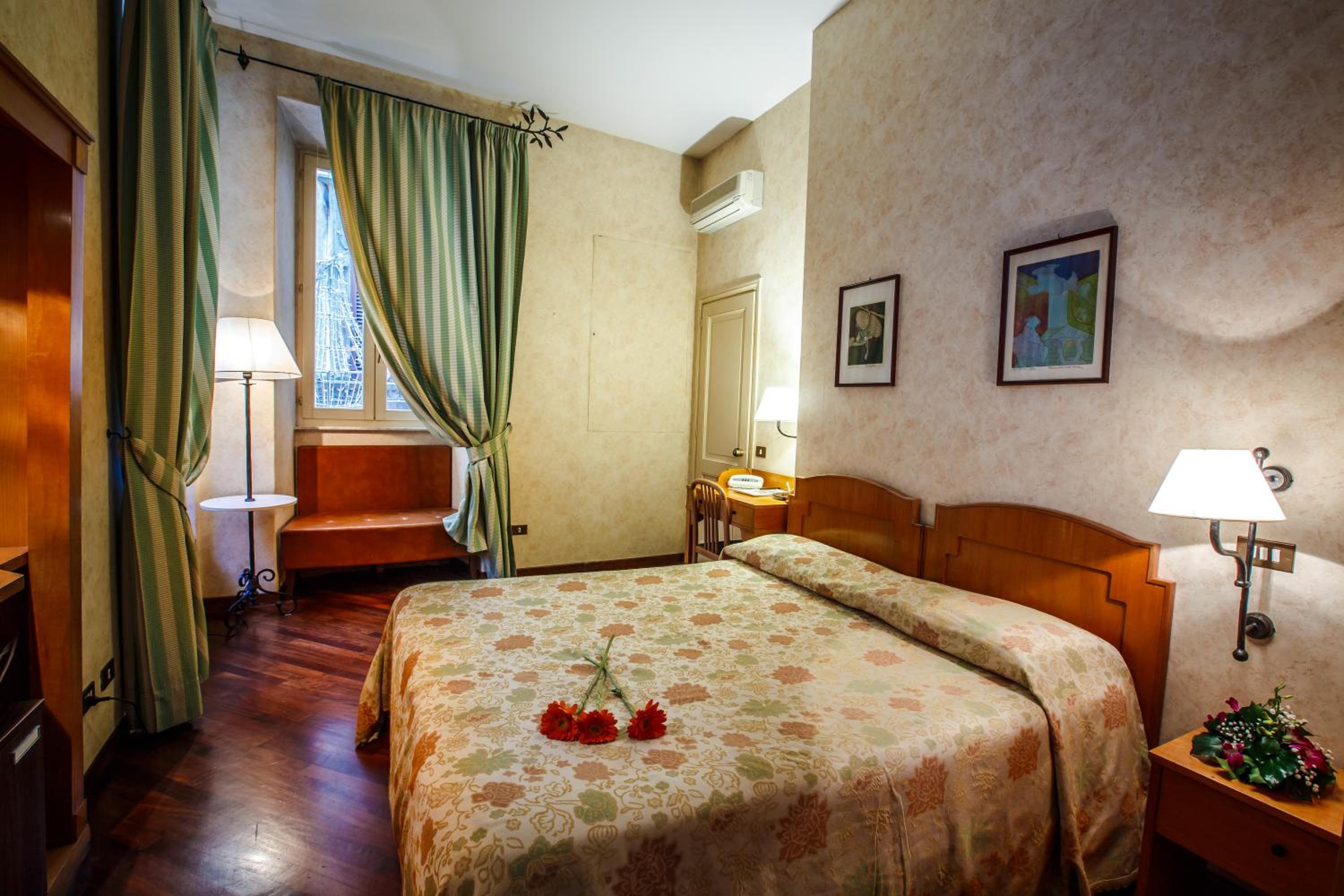 Economy Double Room - Photo 5