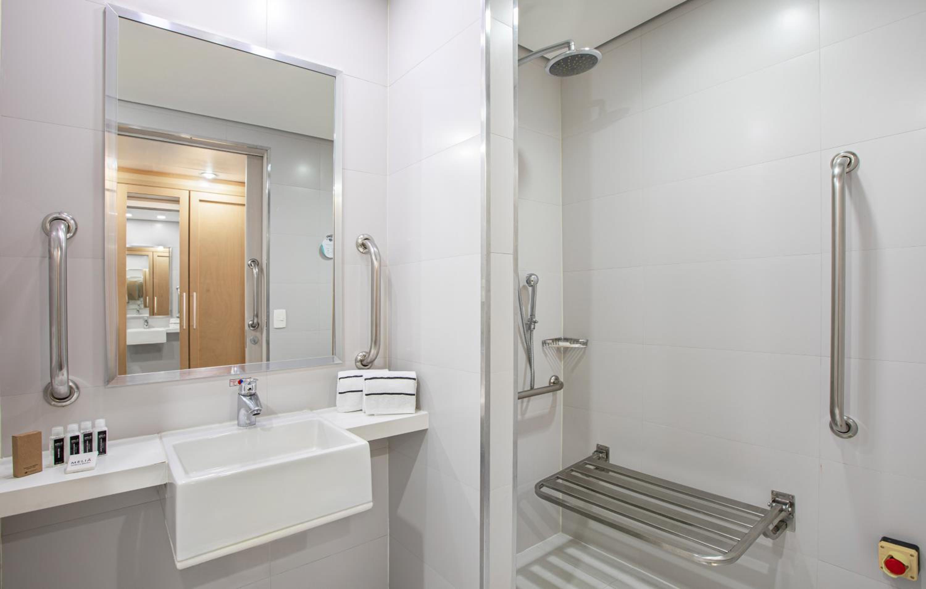 Accesible Twin Room - Photo 2