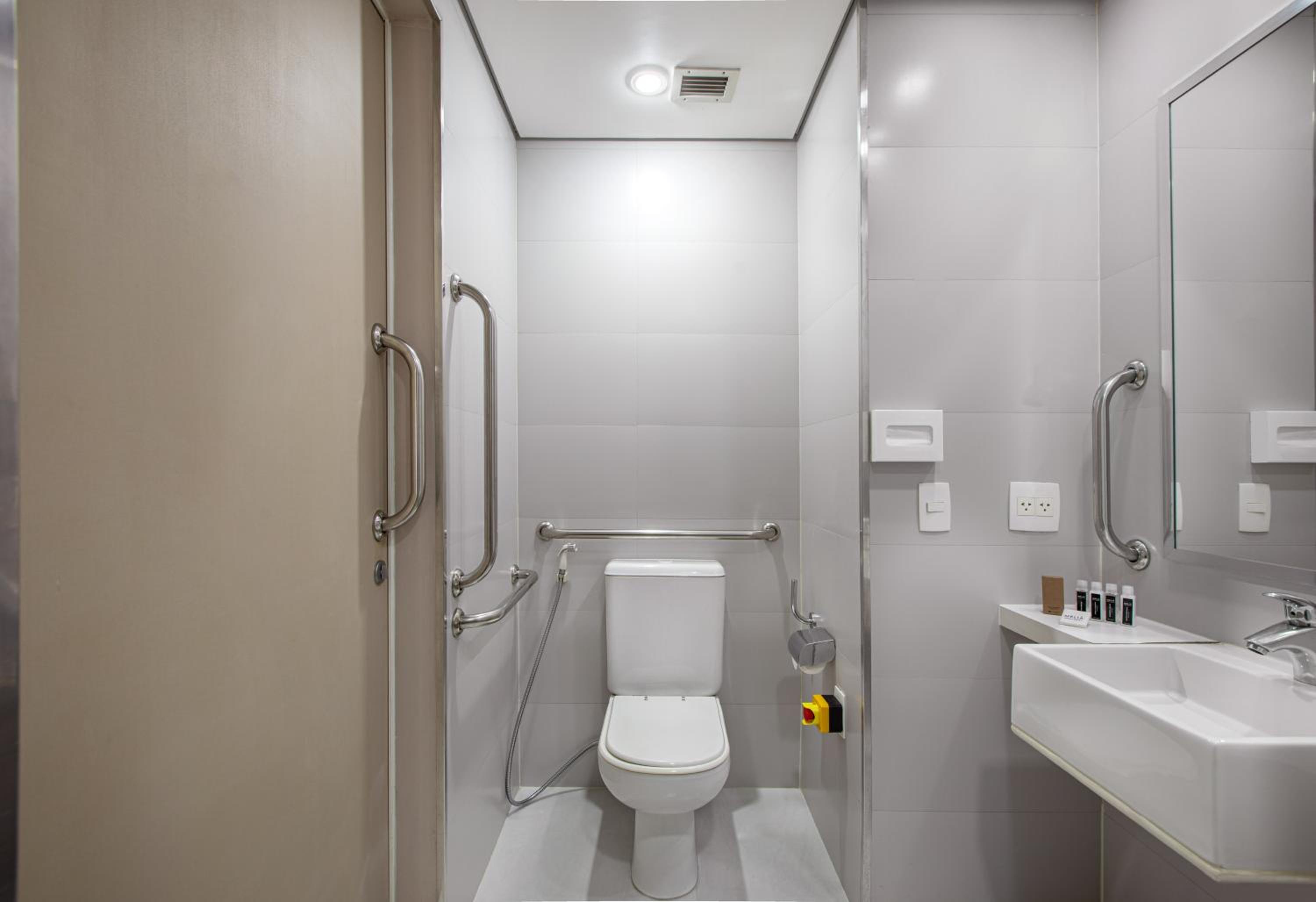 Accesible Twin Room - Photo 6
