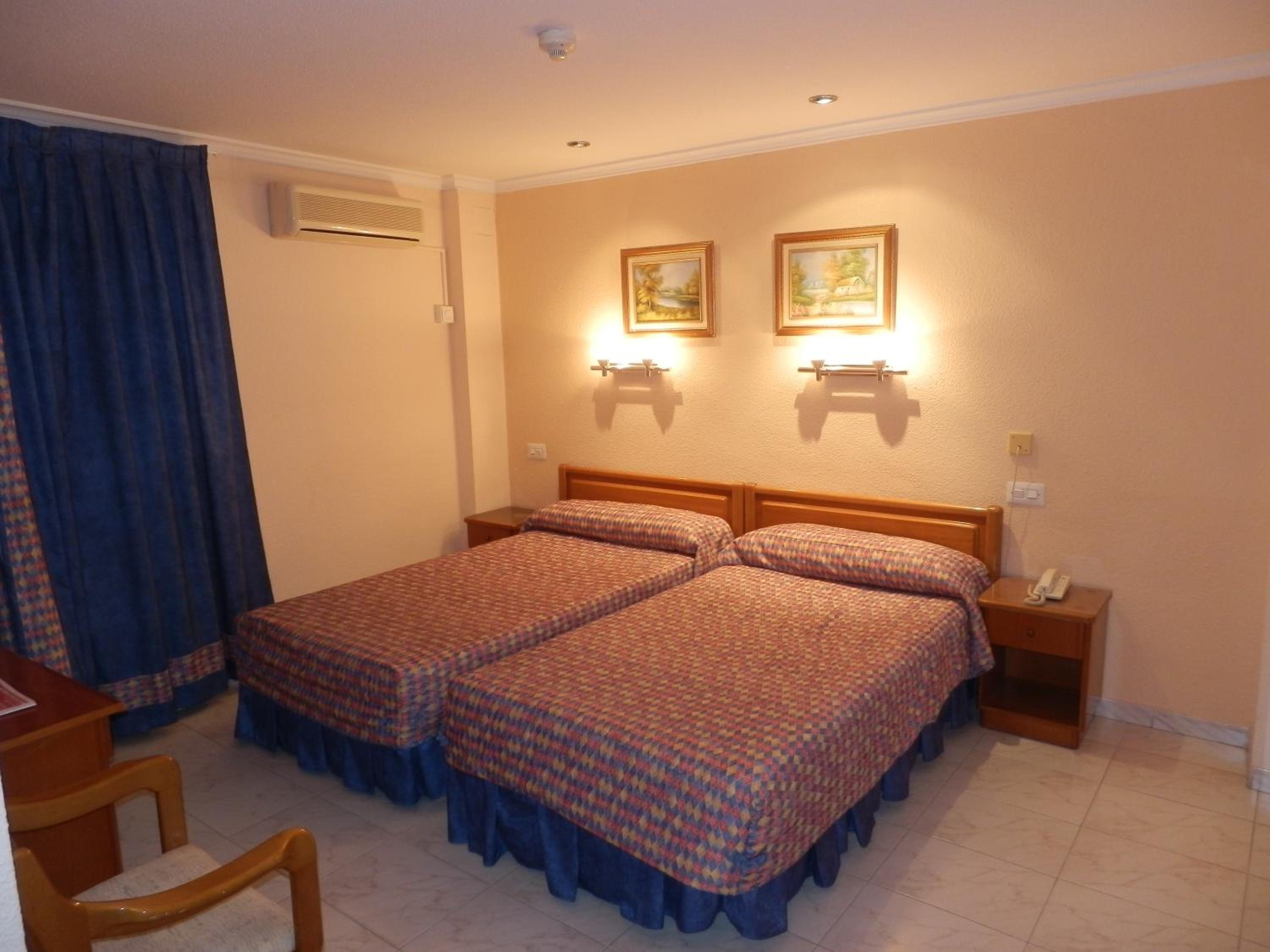 Habitación Doble o con Dos Camas