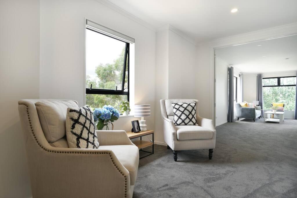 Four-Bedroom House photo 3